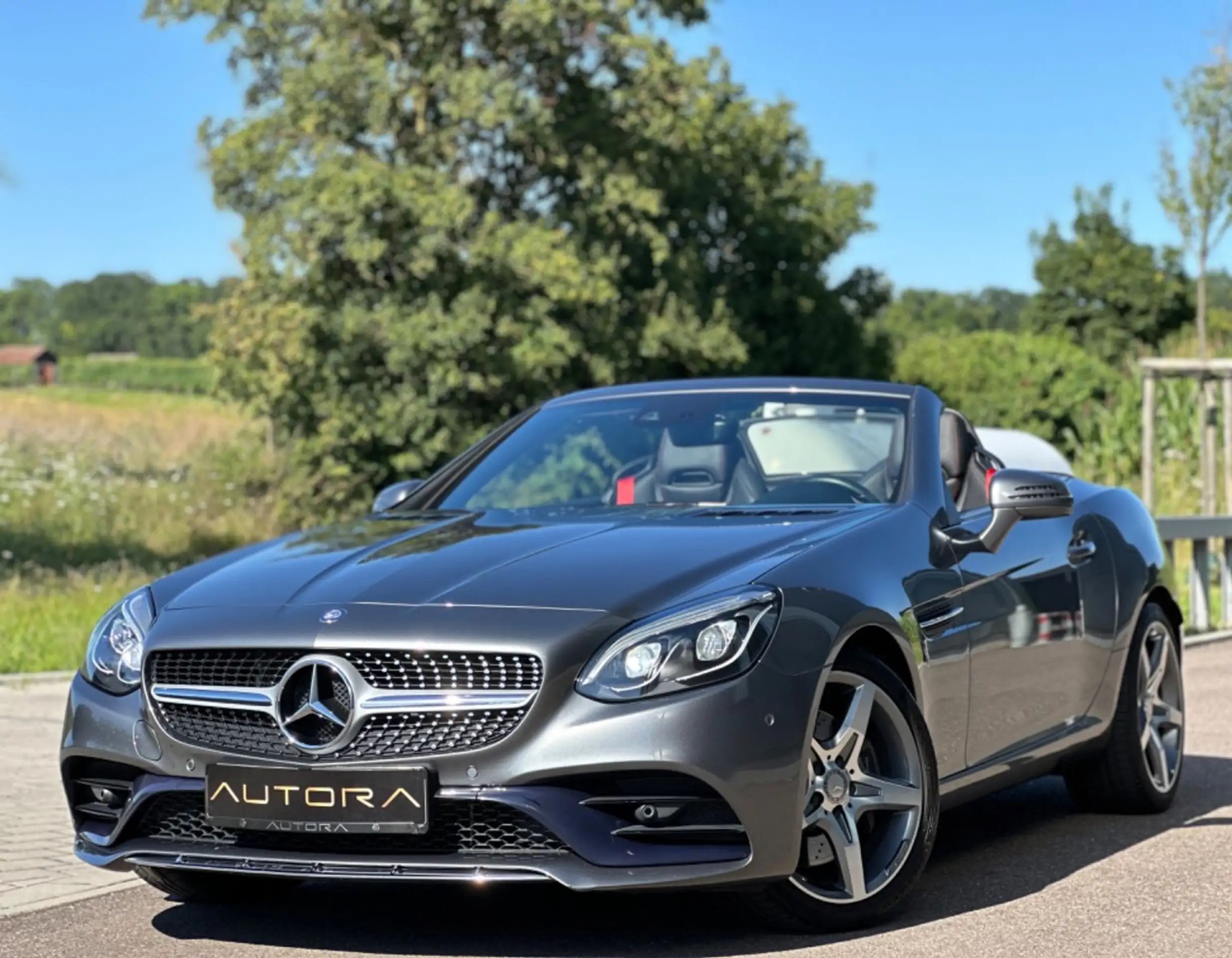 Mercedes-Benz - SLC 200