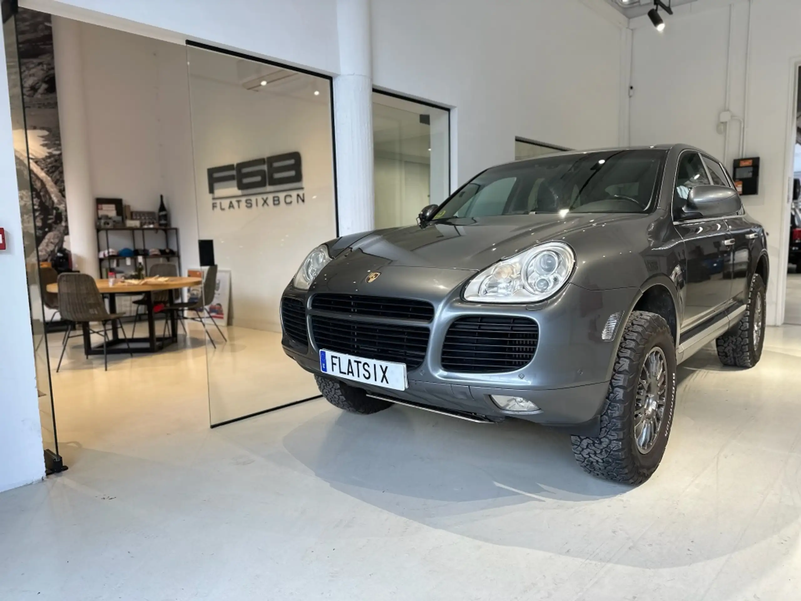 Porsche Cayenne 2003