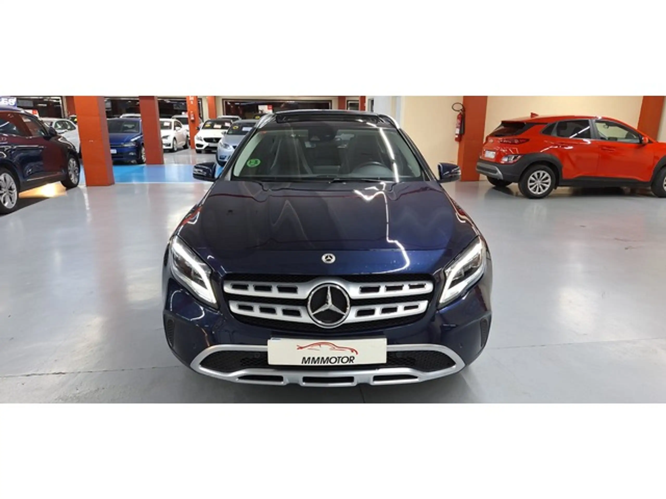 Mercedes-Benz - GLA 220