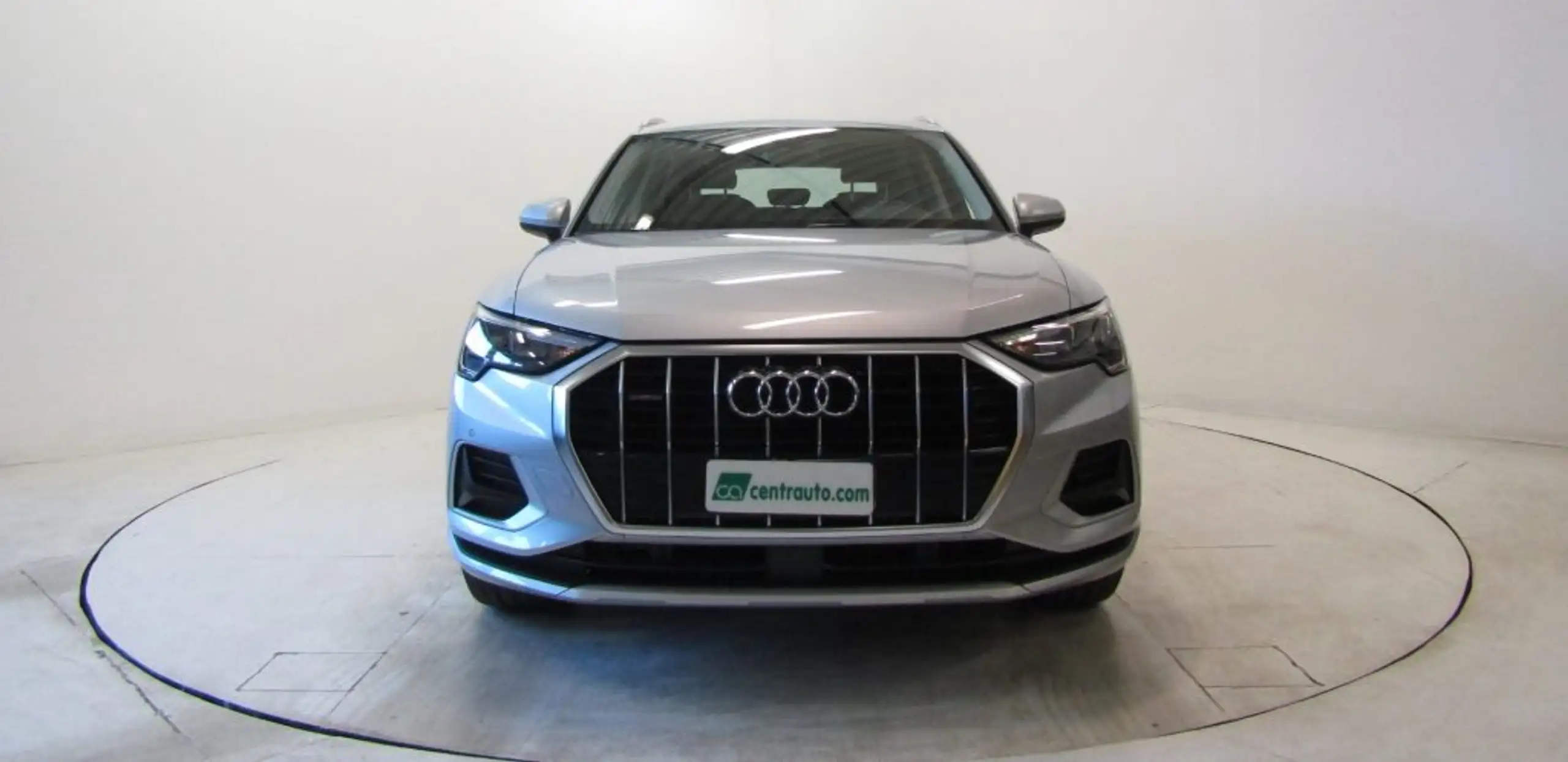 Audi - Q3