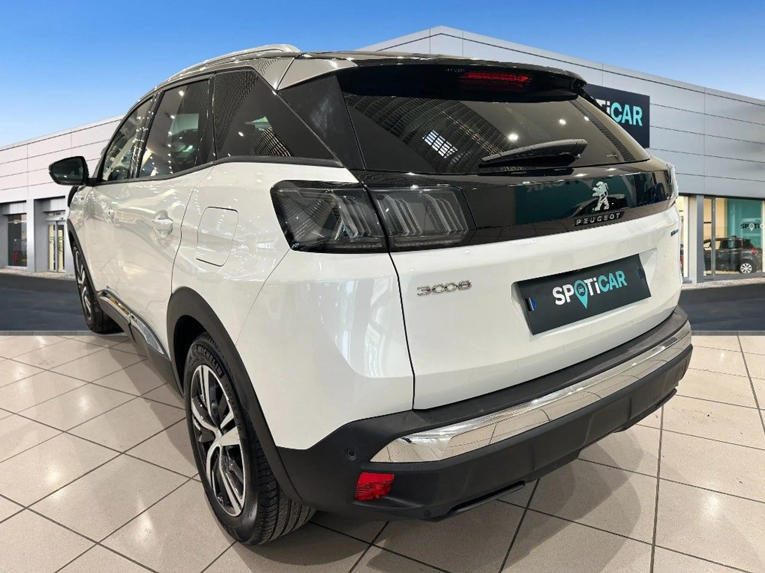 Peugeot - 3008