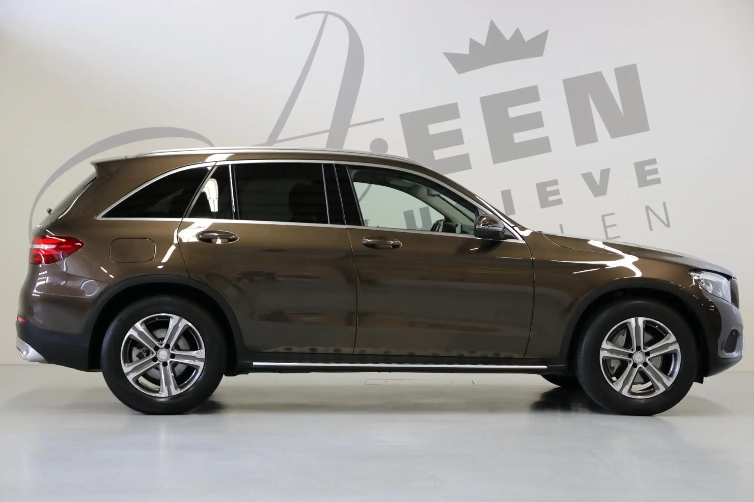 Mercedes-Benz - GLC 250