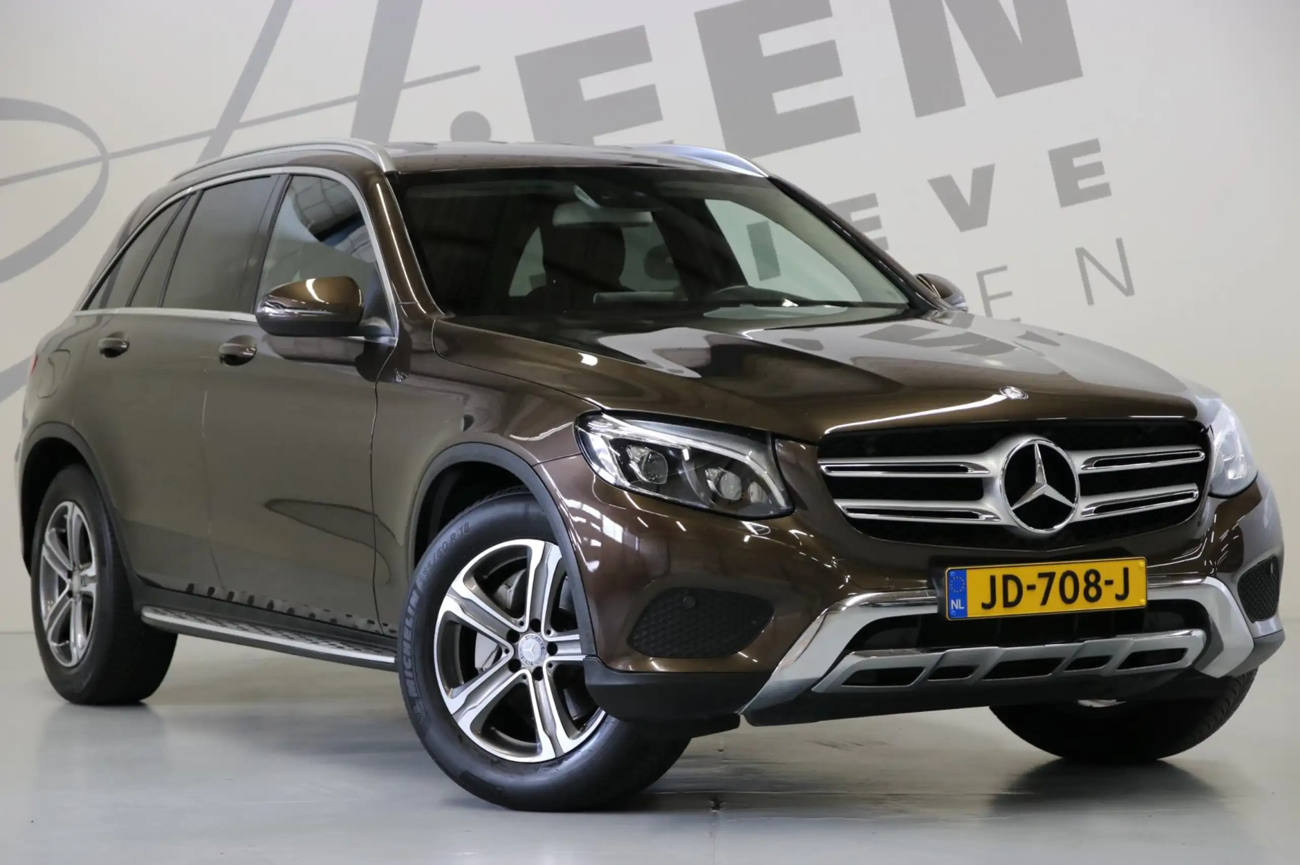 Mercedes-Benz - GLC 250