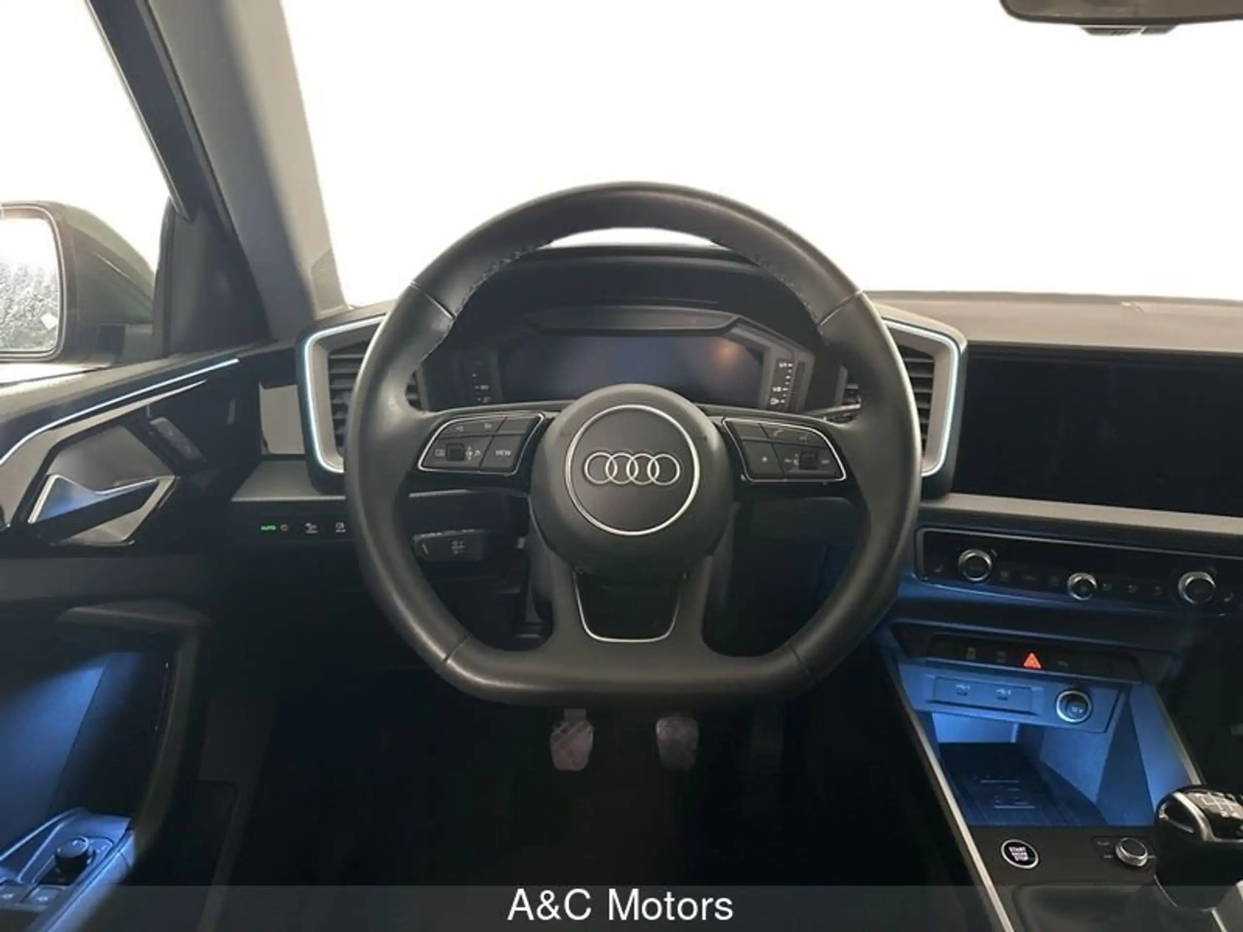 Audi - A1