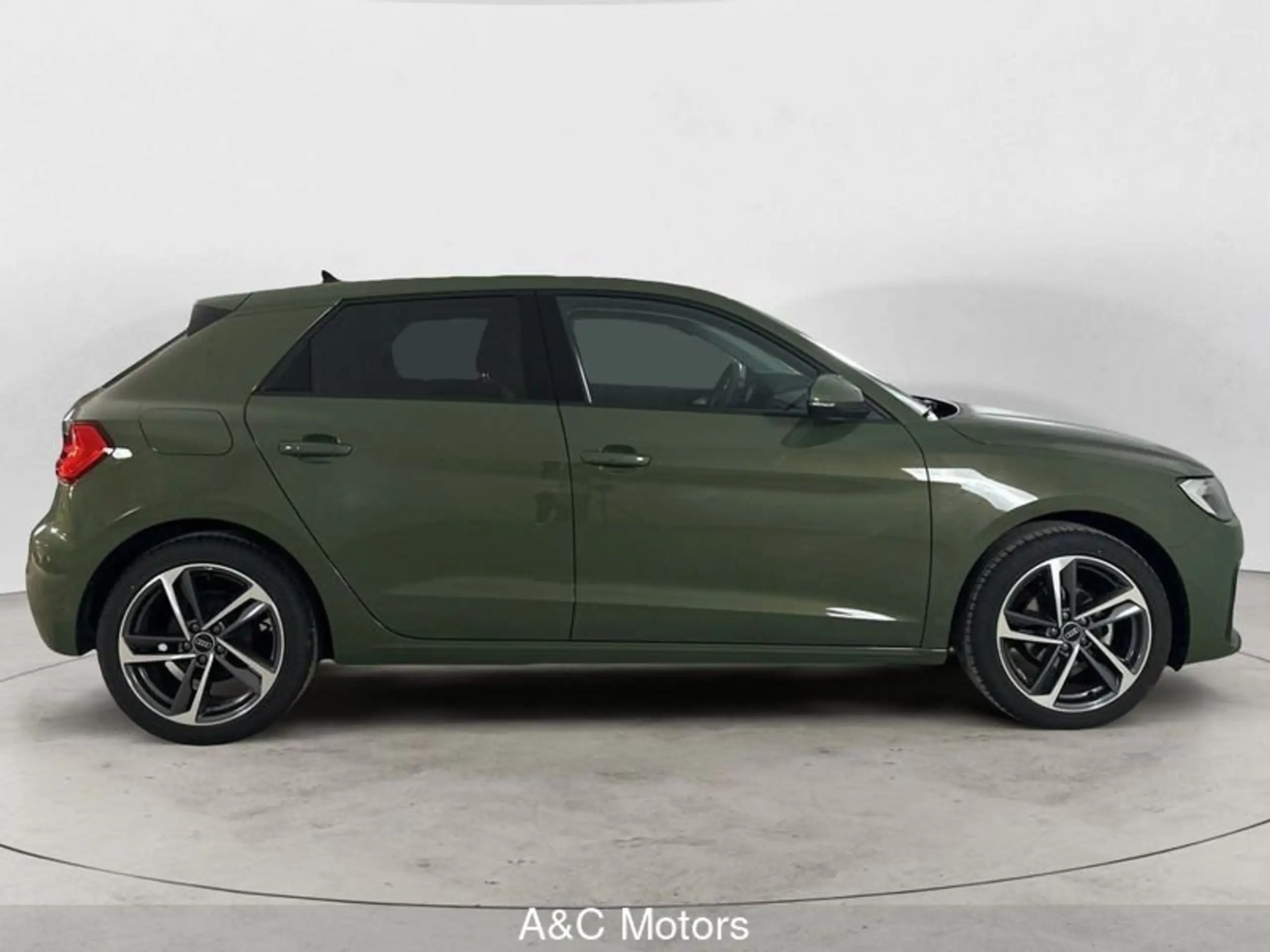 Audi - A1