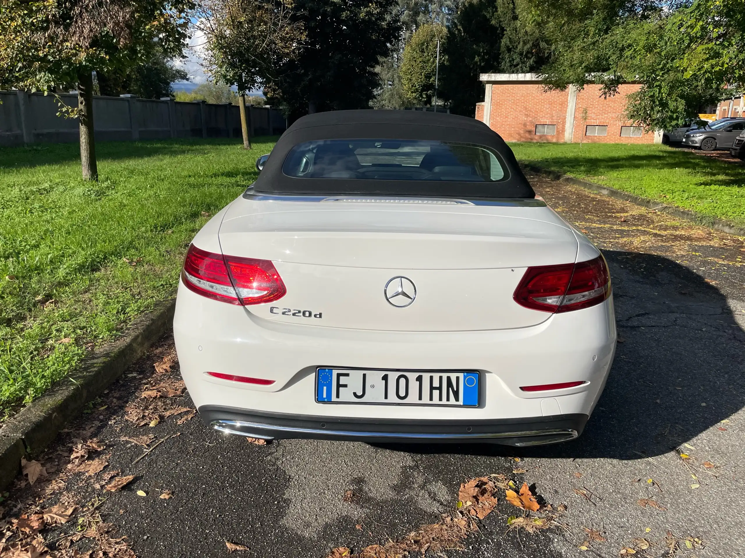 Mercedes-Benz - C 220