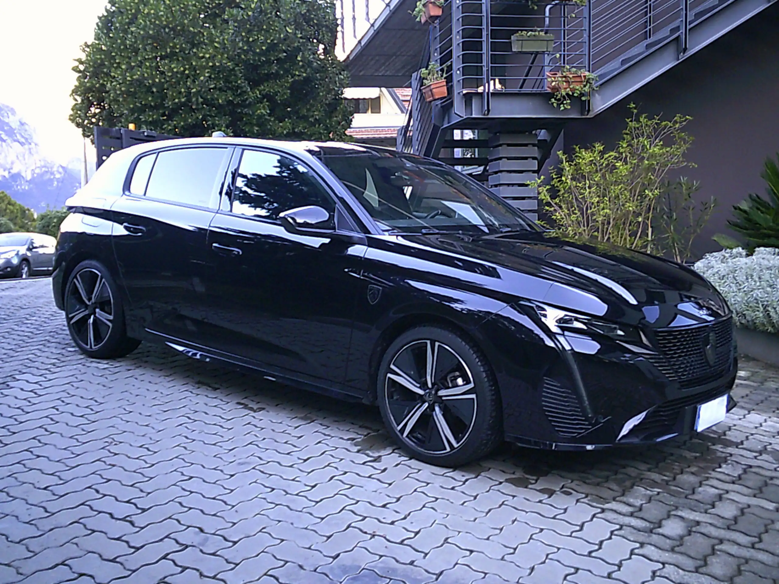 Peugeot - 308