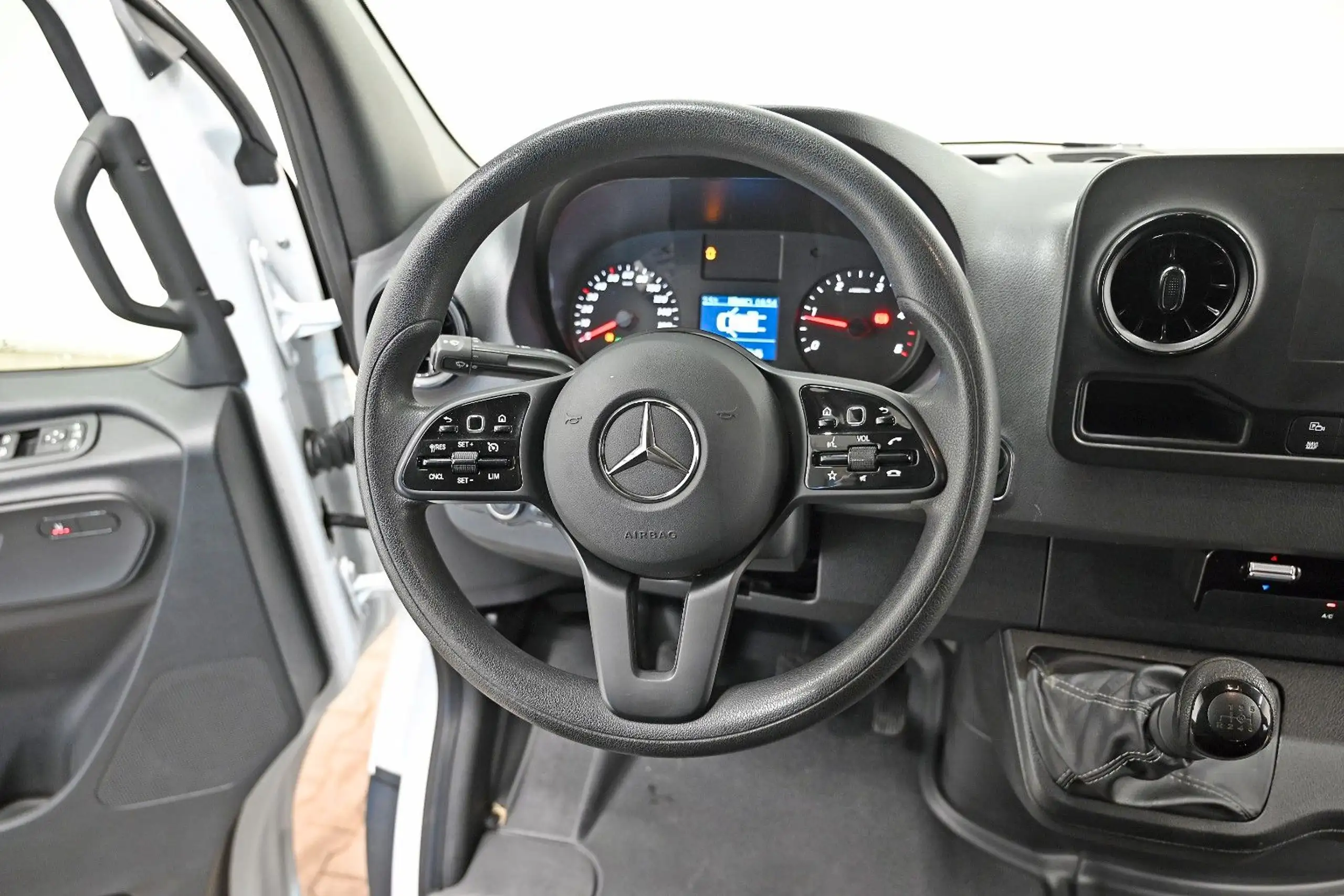 Mercedes-Benz - Sprinter