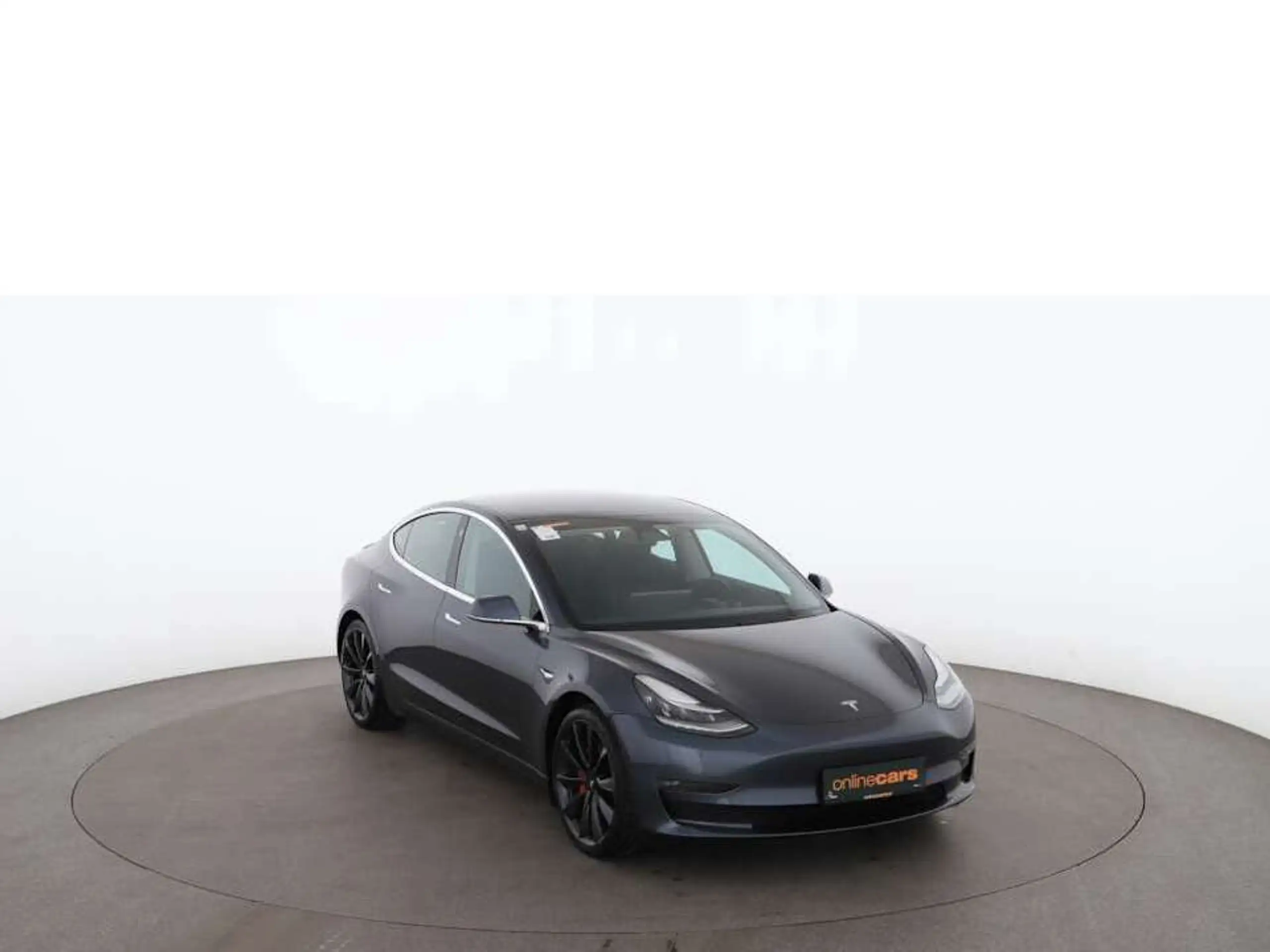 Tesla - Model 3