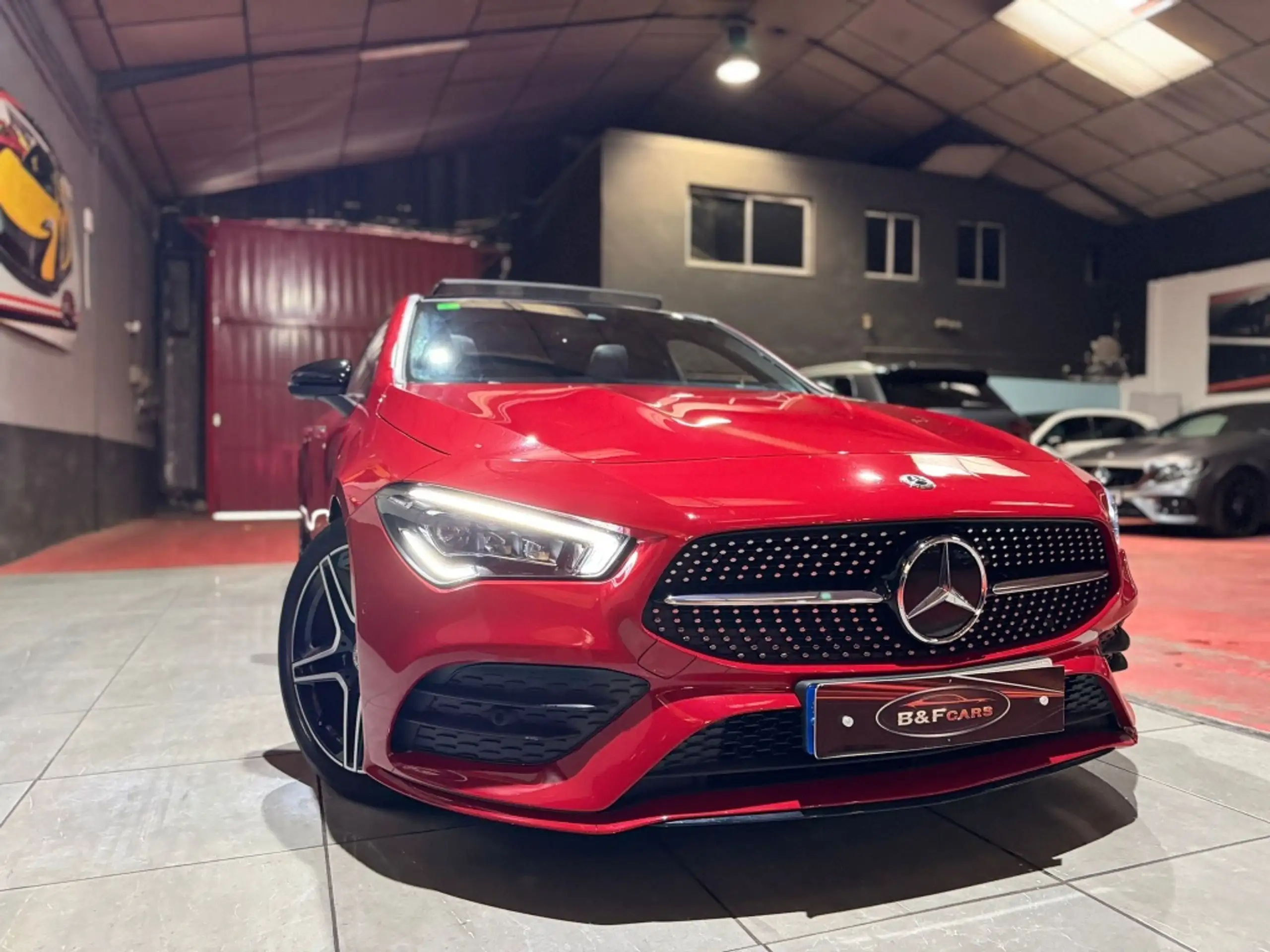 Mercedes-Benz - CLA 180