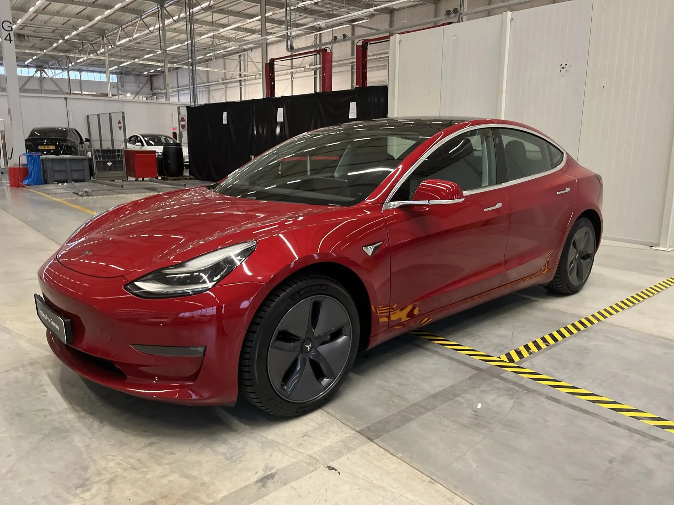 Tesla - Model 3