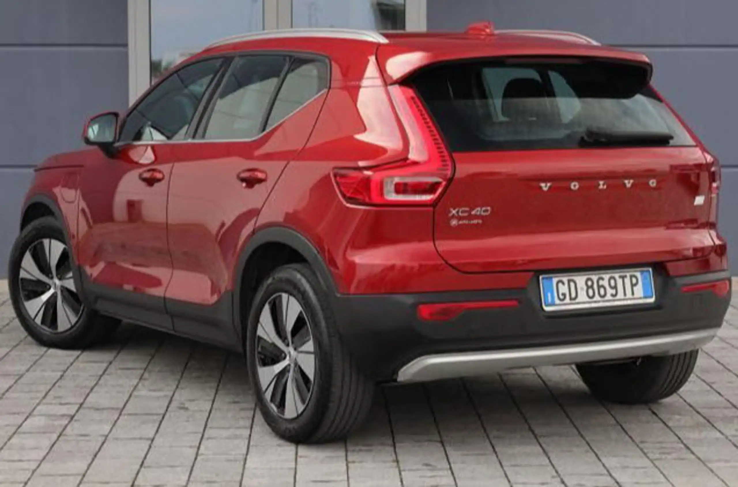 Volvo - XC40