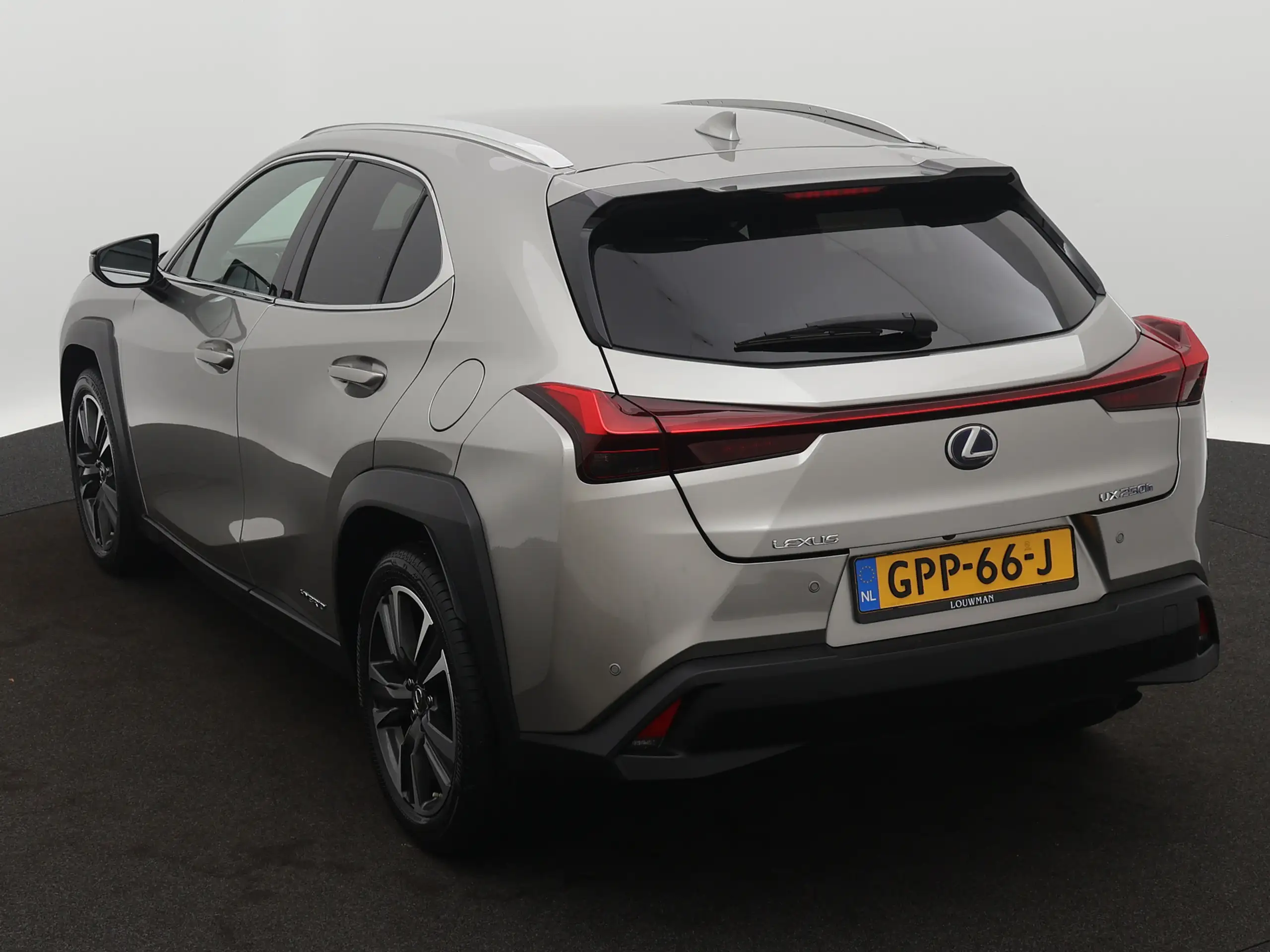 Lexus - UX 250h