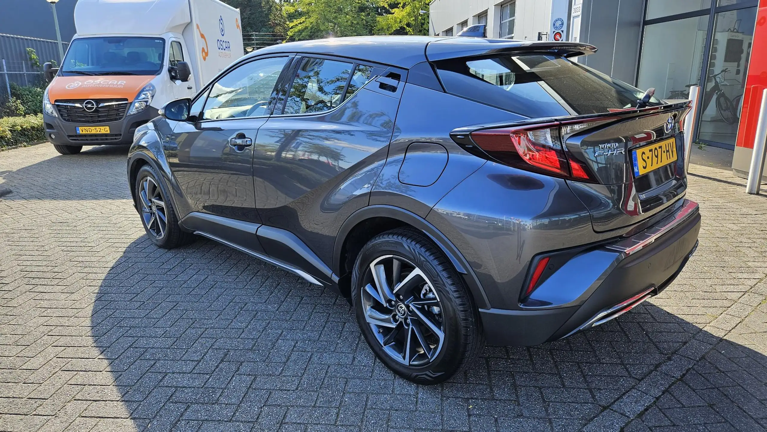 Toyota - C-HR