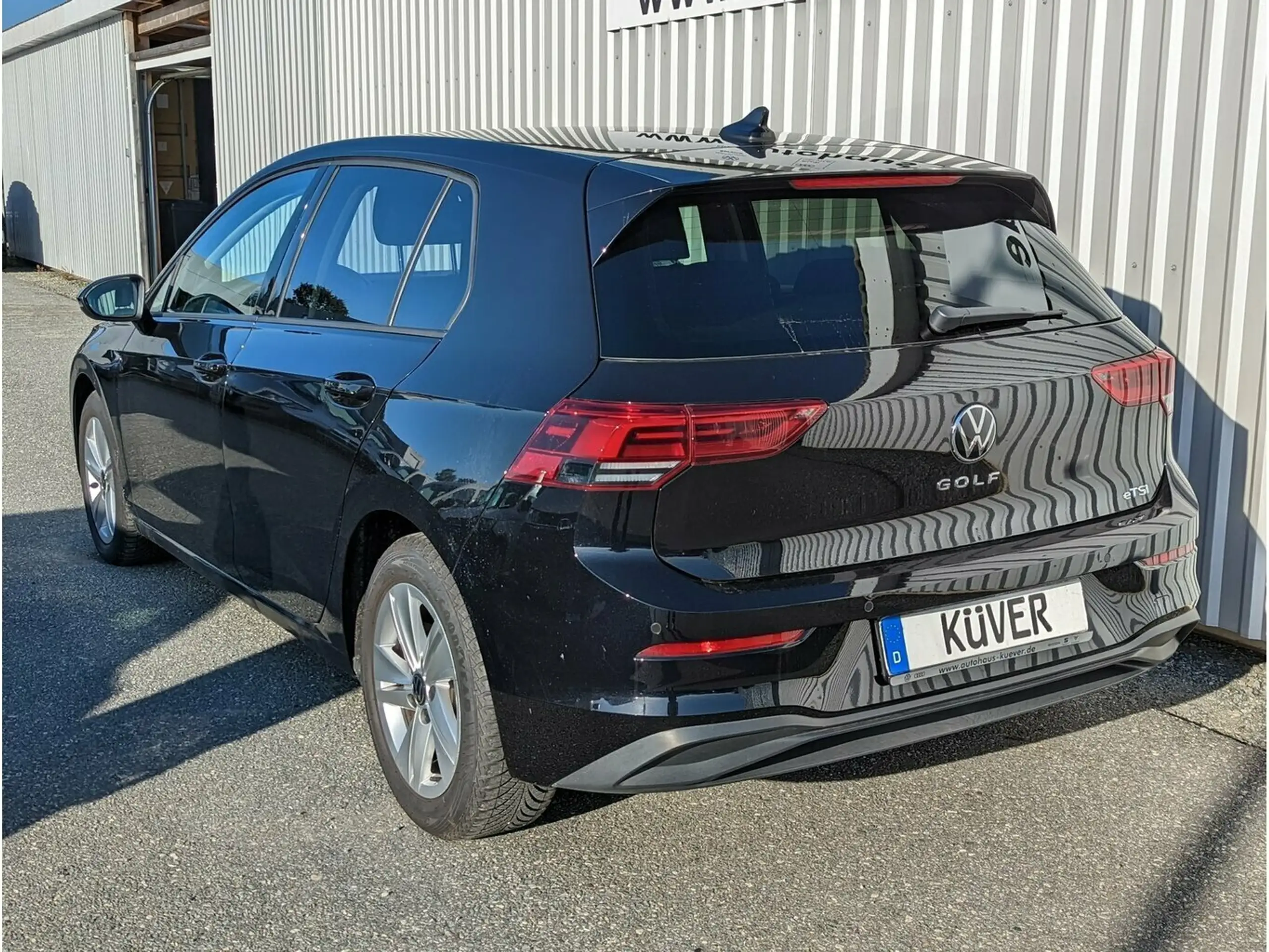 Volkswagen - Golf