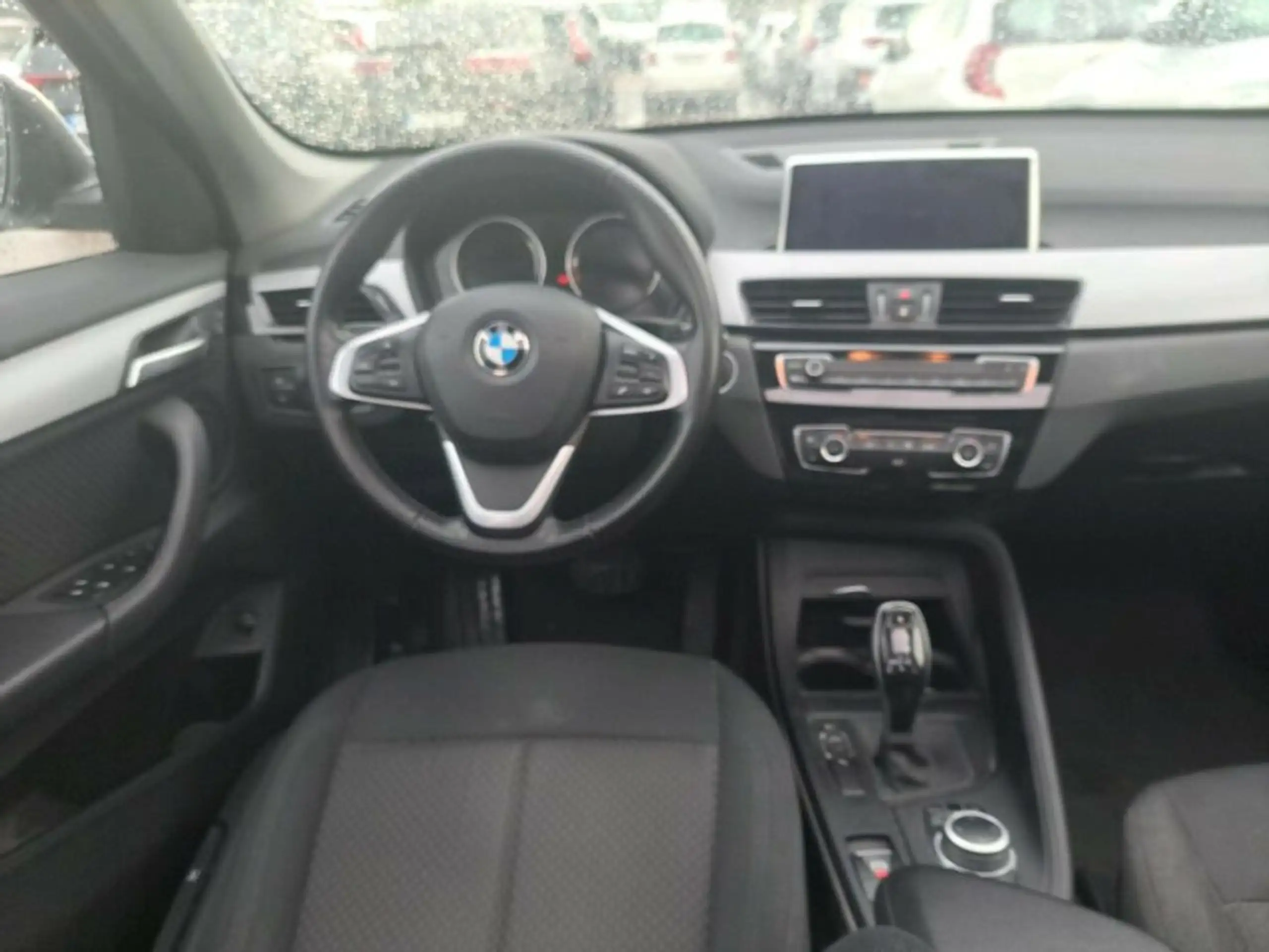 BMW - X1