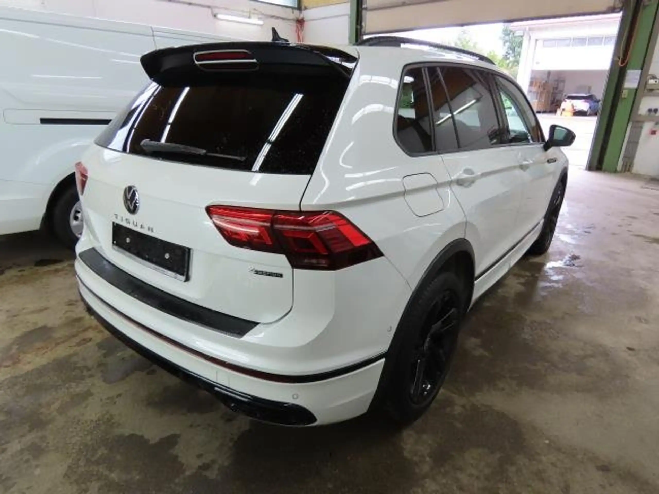 Volkswagen - Tiguan