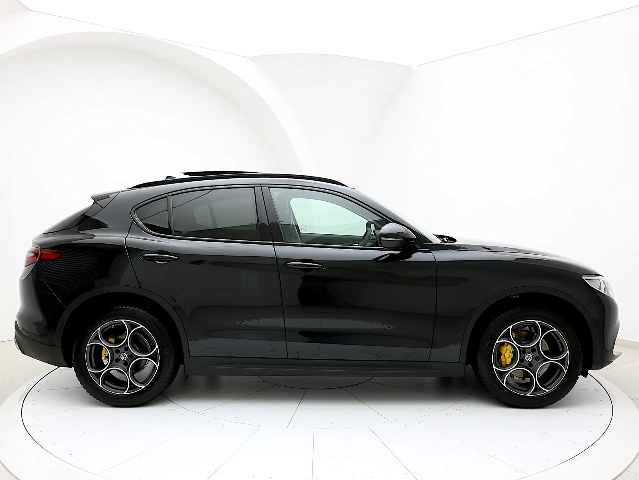 Alfa Romeo - Stelvio