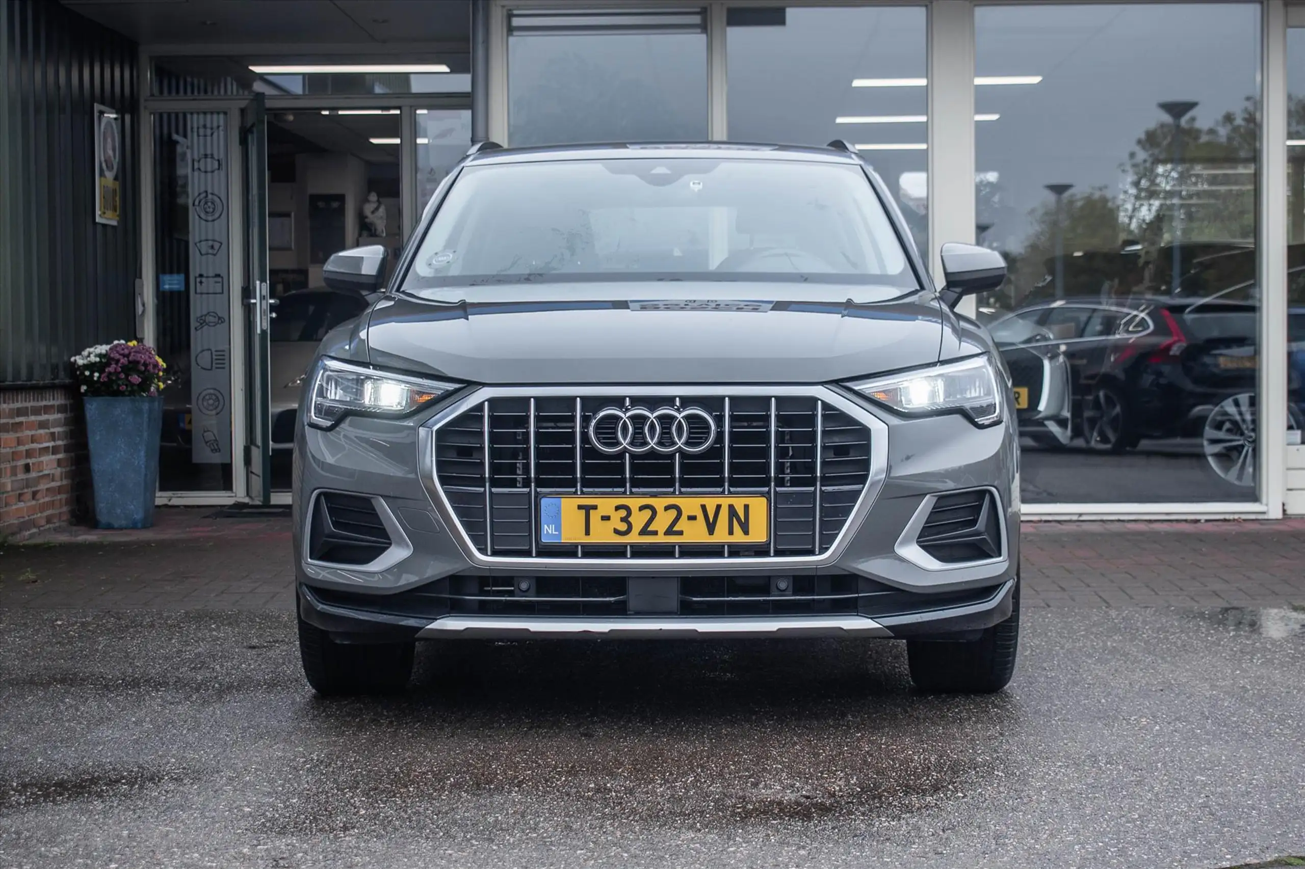 Audi - Q3