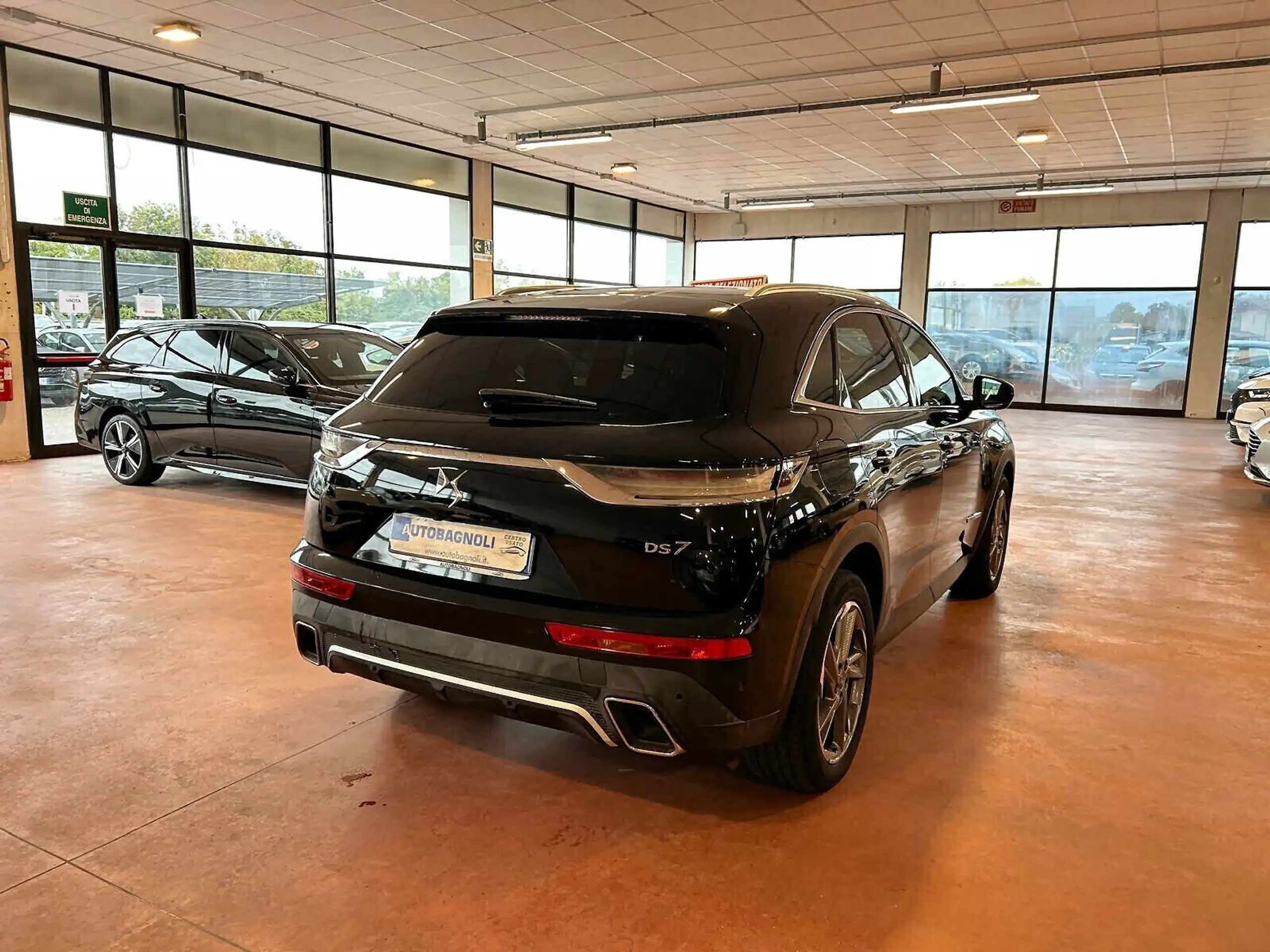 DS Automobiles - DS 7 Crossback