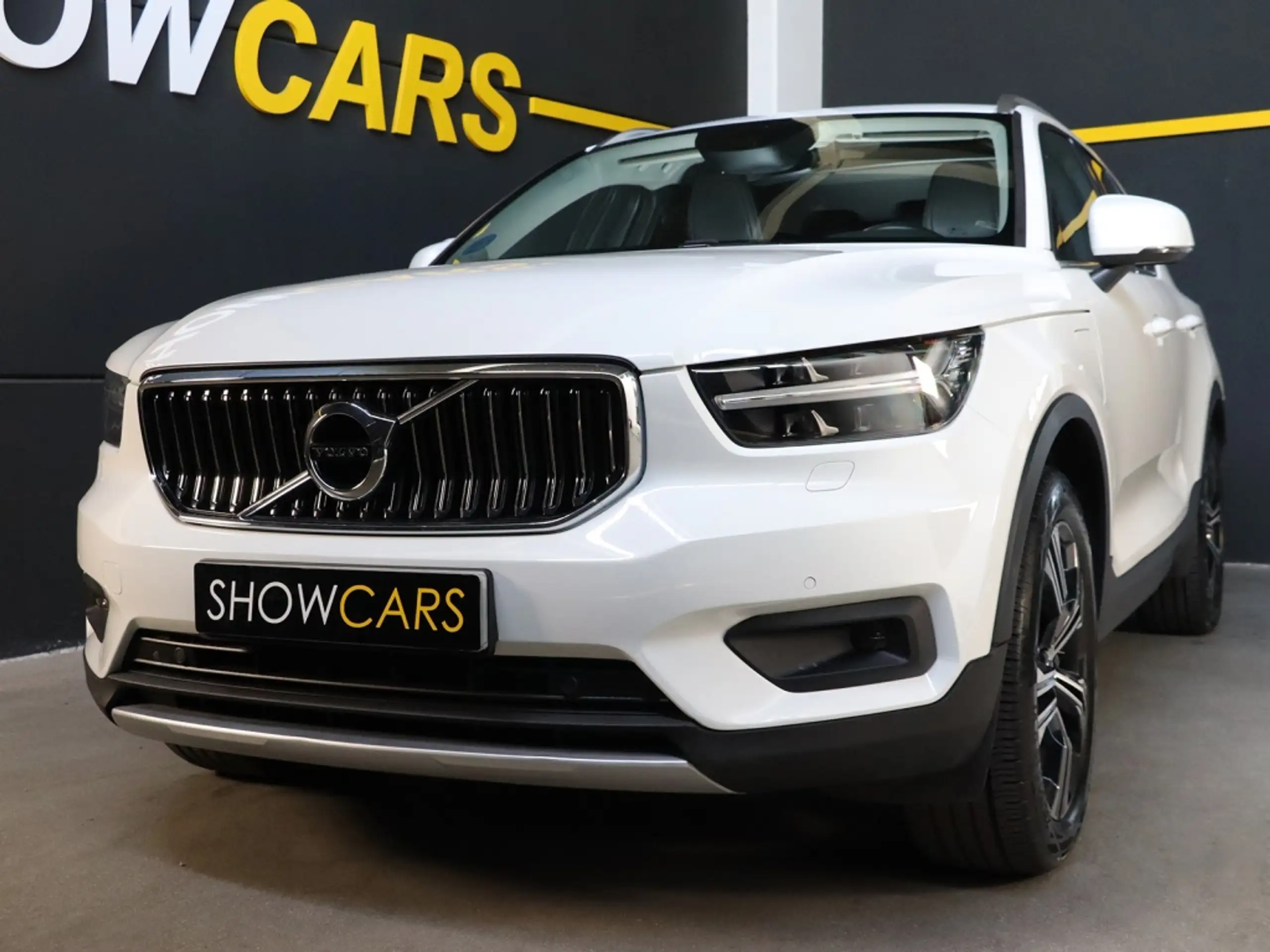 Volvo - XC40