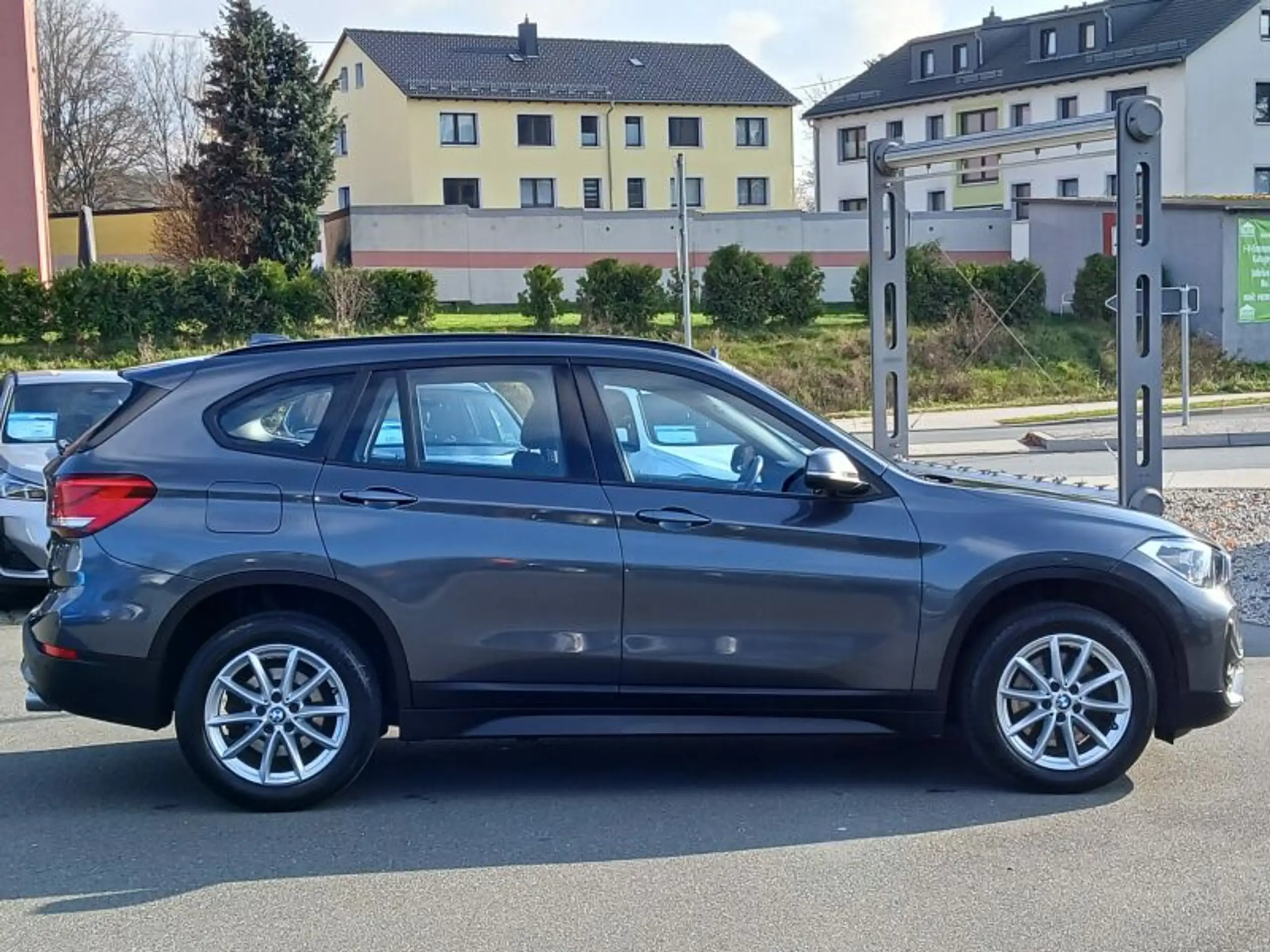 BMW - X1