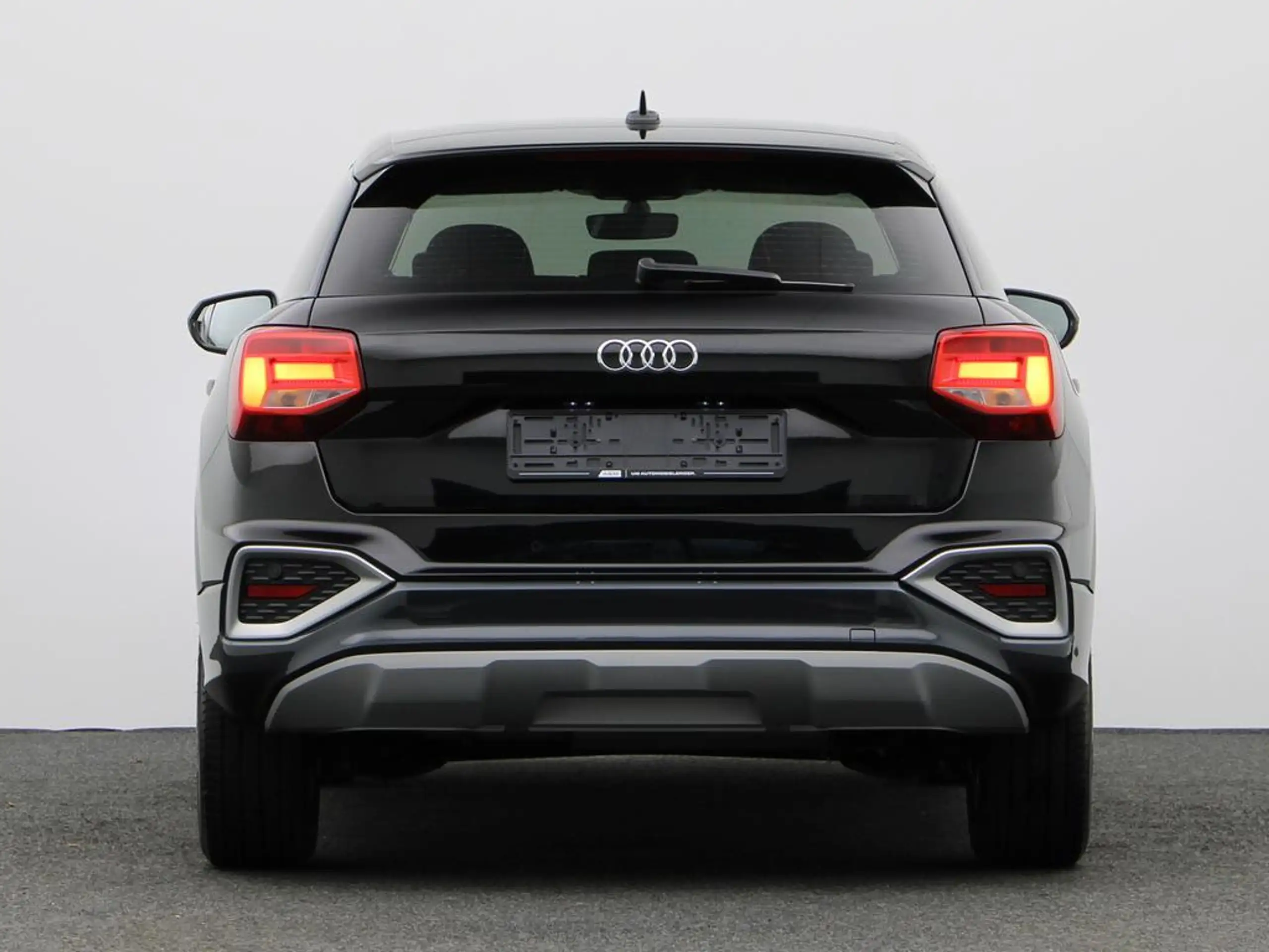 Audi - Q2