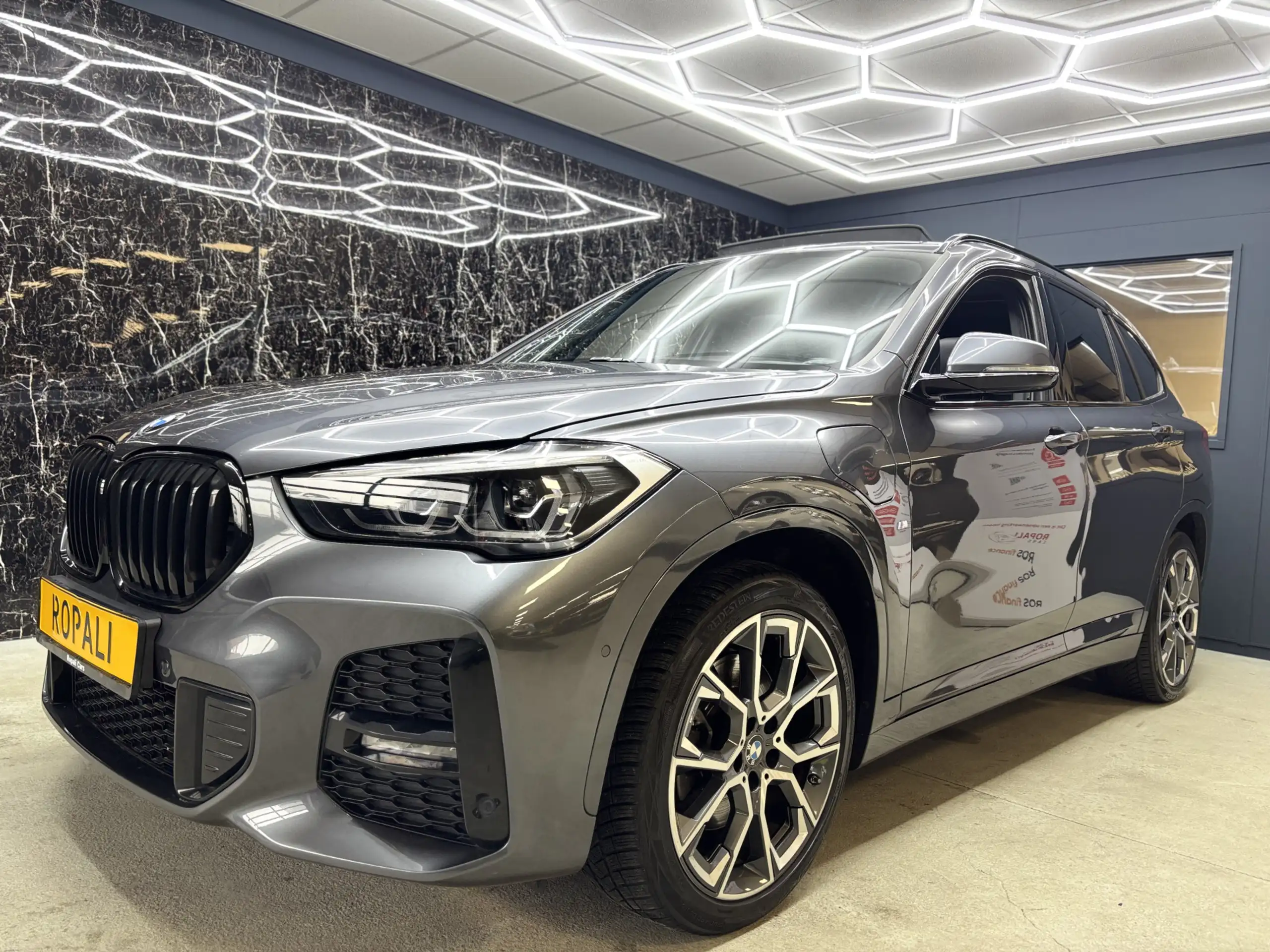 BMW - X1