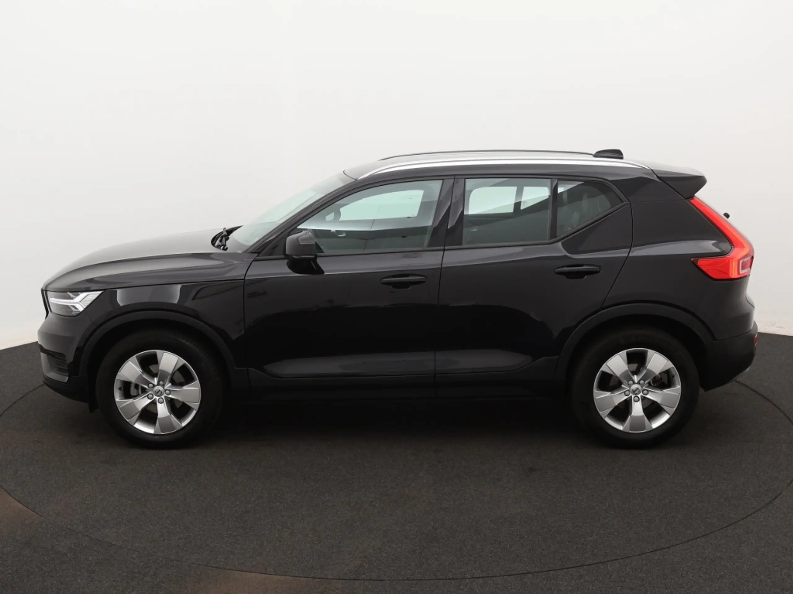 Volvo - XC40