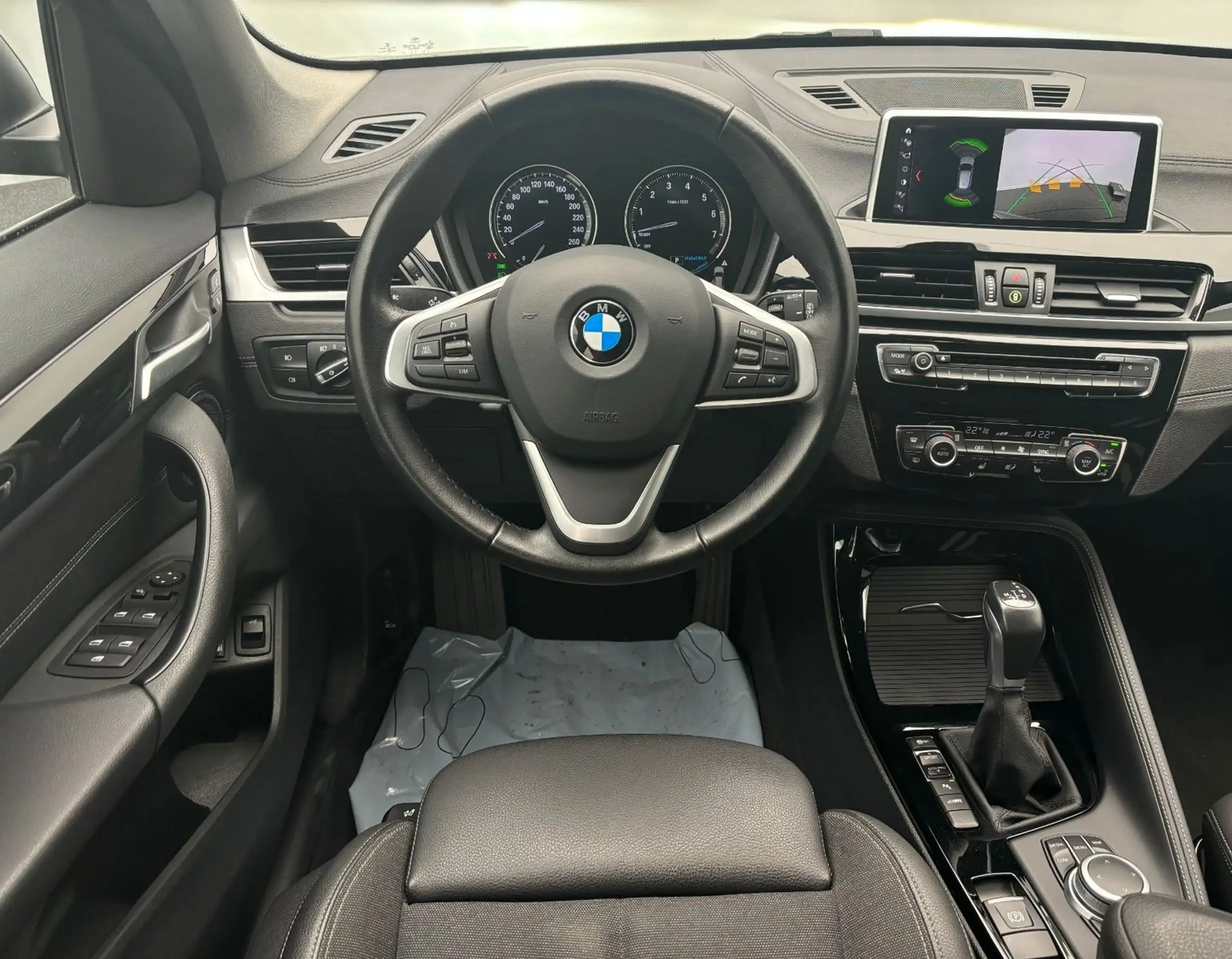 BMW - X1