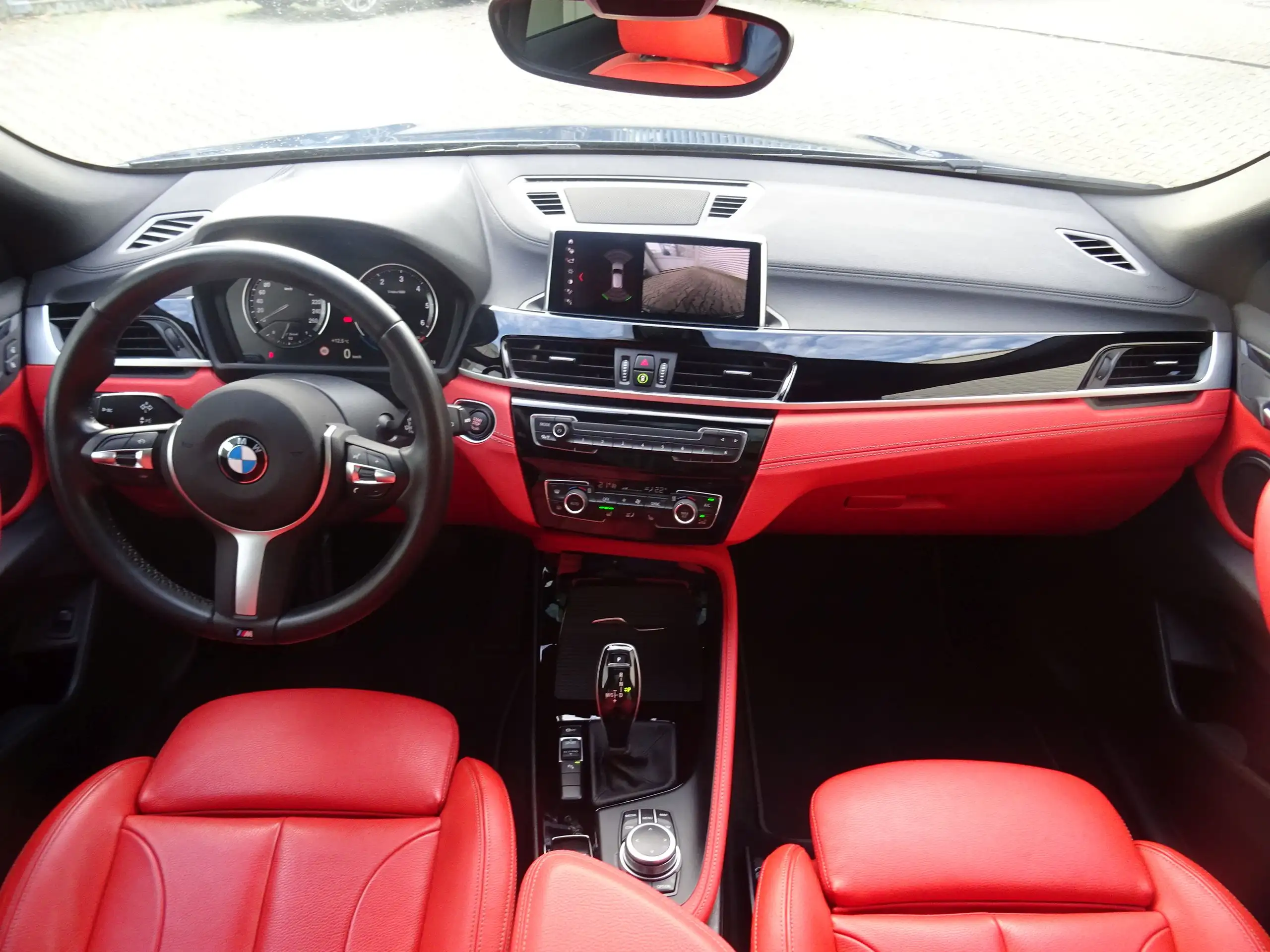 BMW - X2