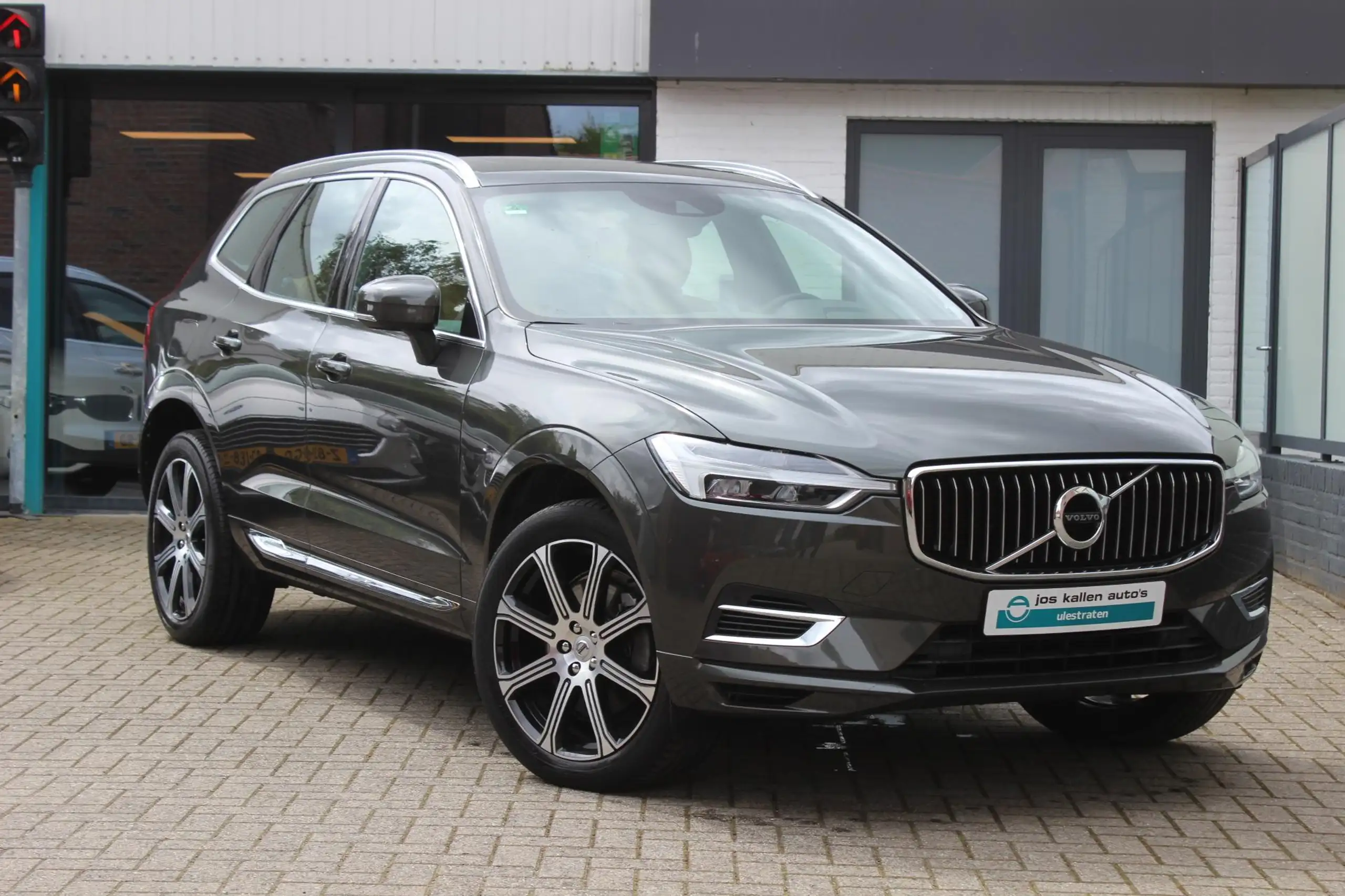 Volvo - XC60