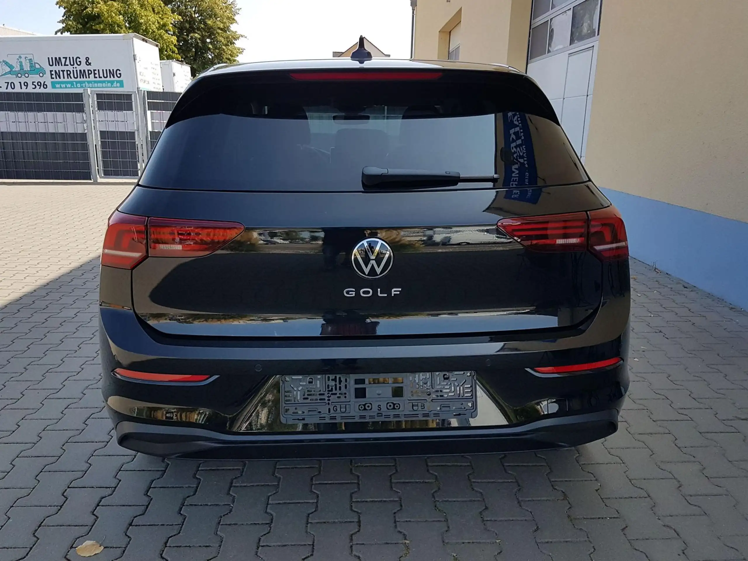 Volkswagen - Golf