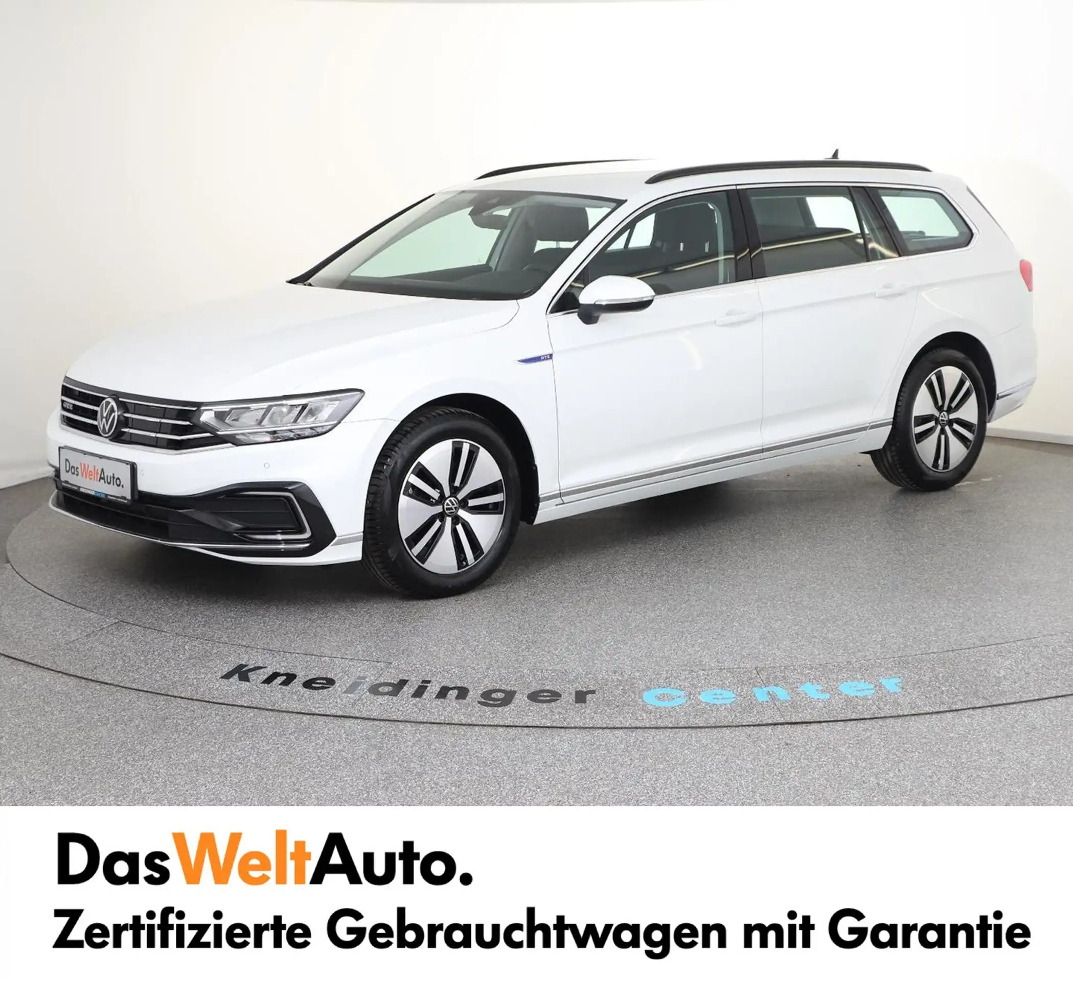 Volkswagen - Passat