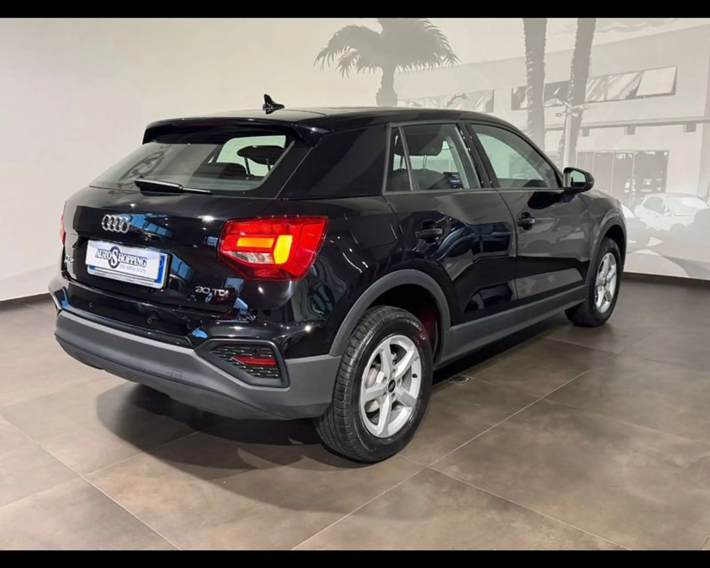 Audi - Q2