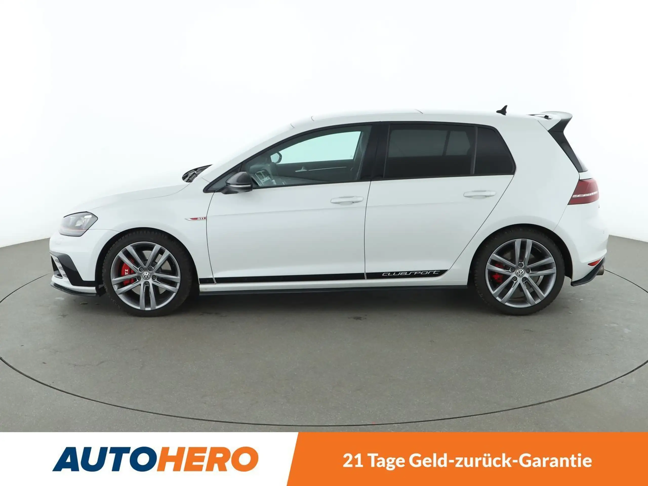 Volkswagen - Golf GTI