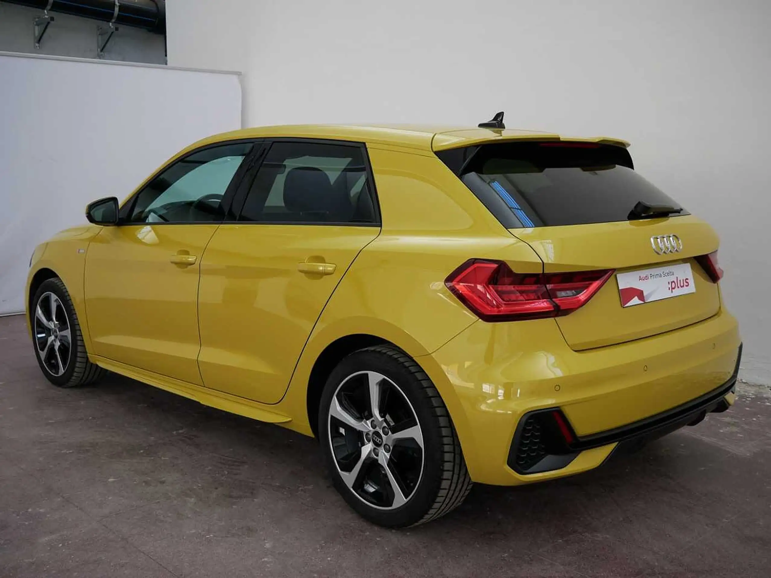 Audi - A1