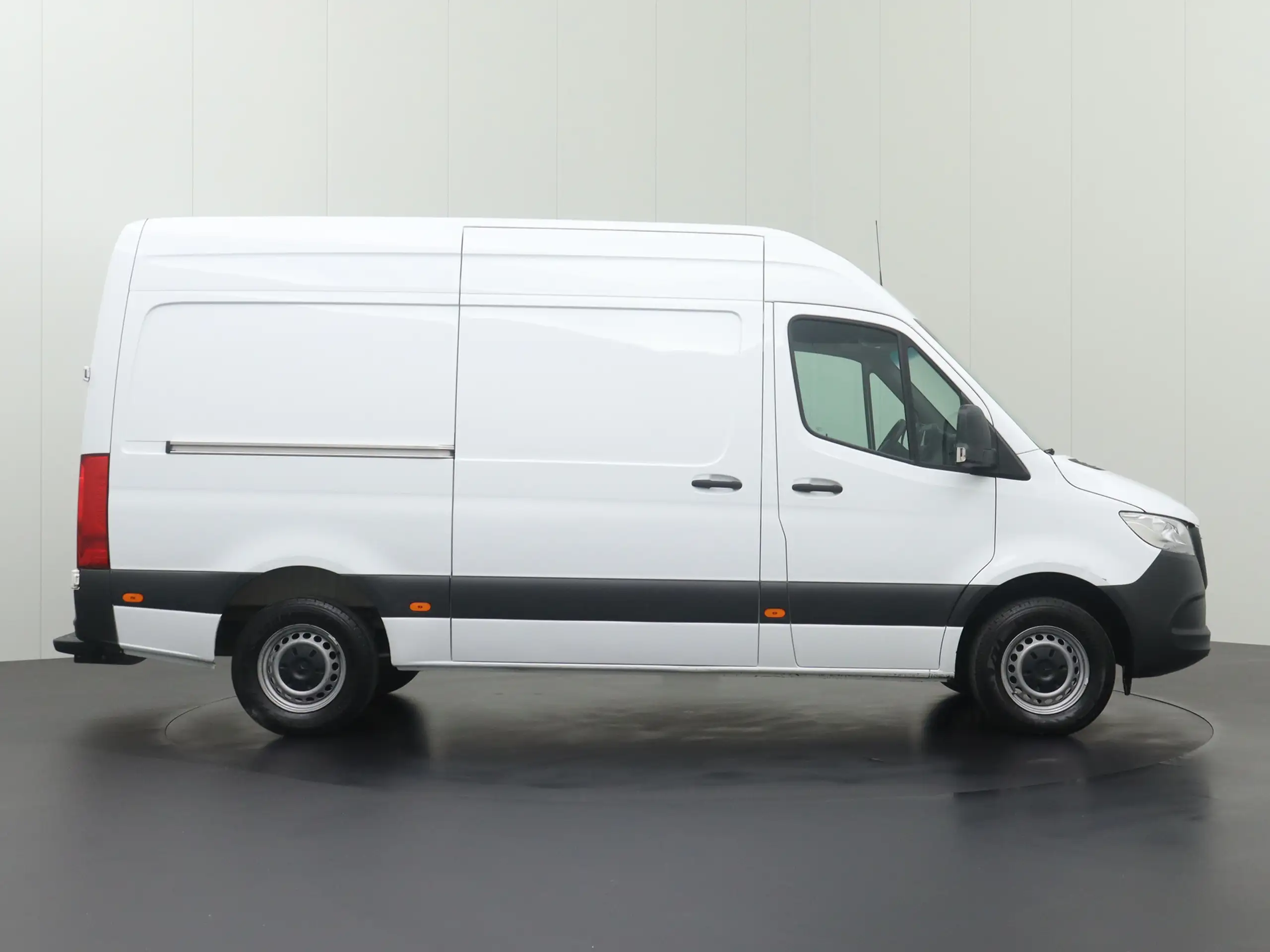 Mercedes-Benz - Sprinter