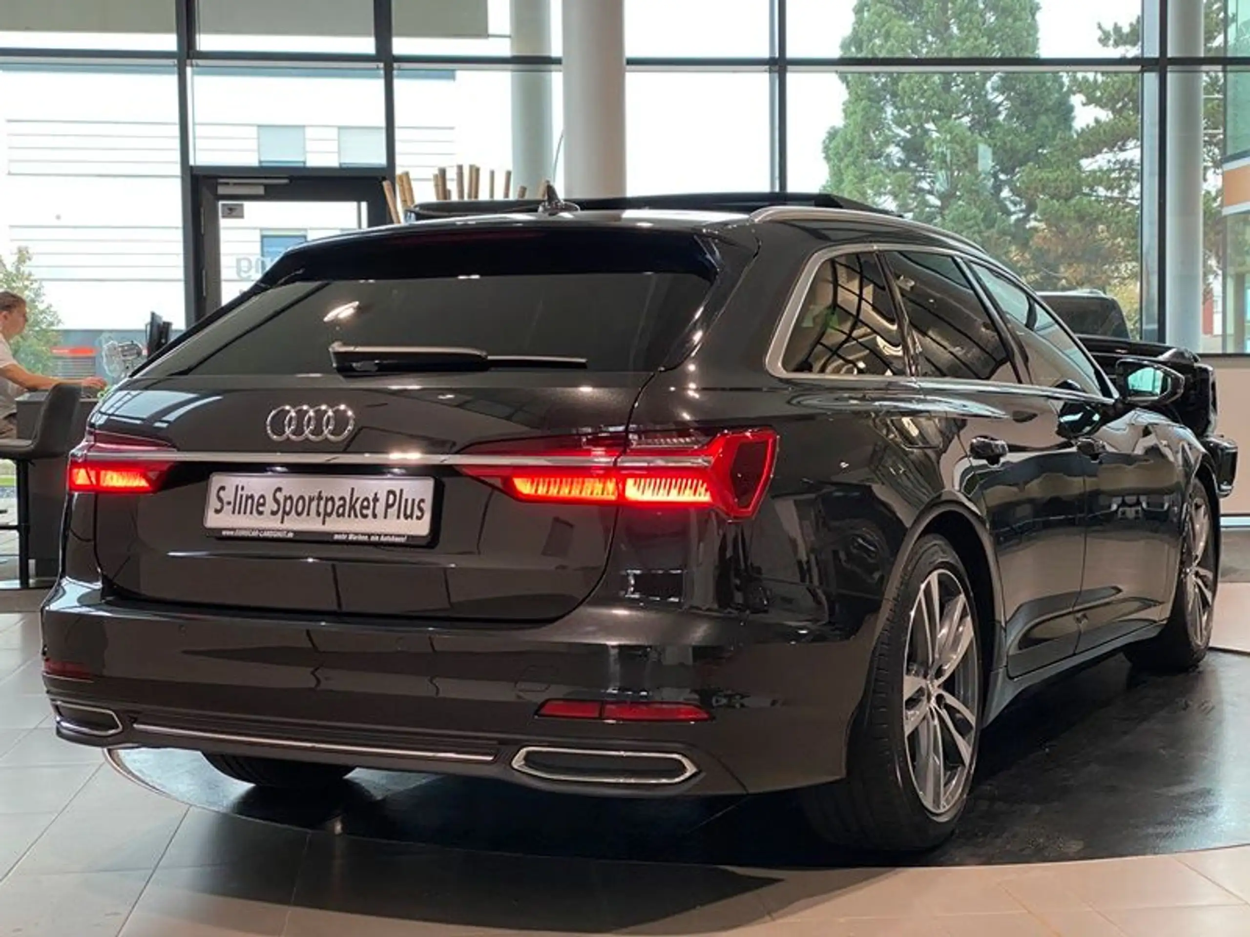 Audi - A6