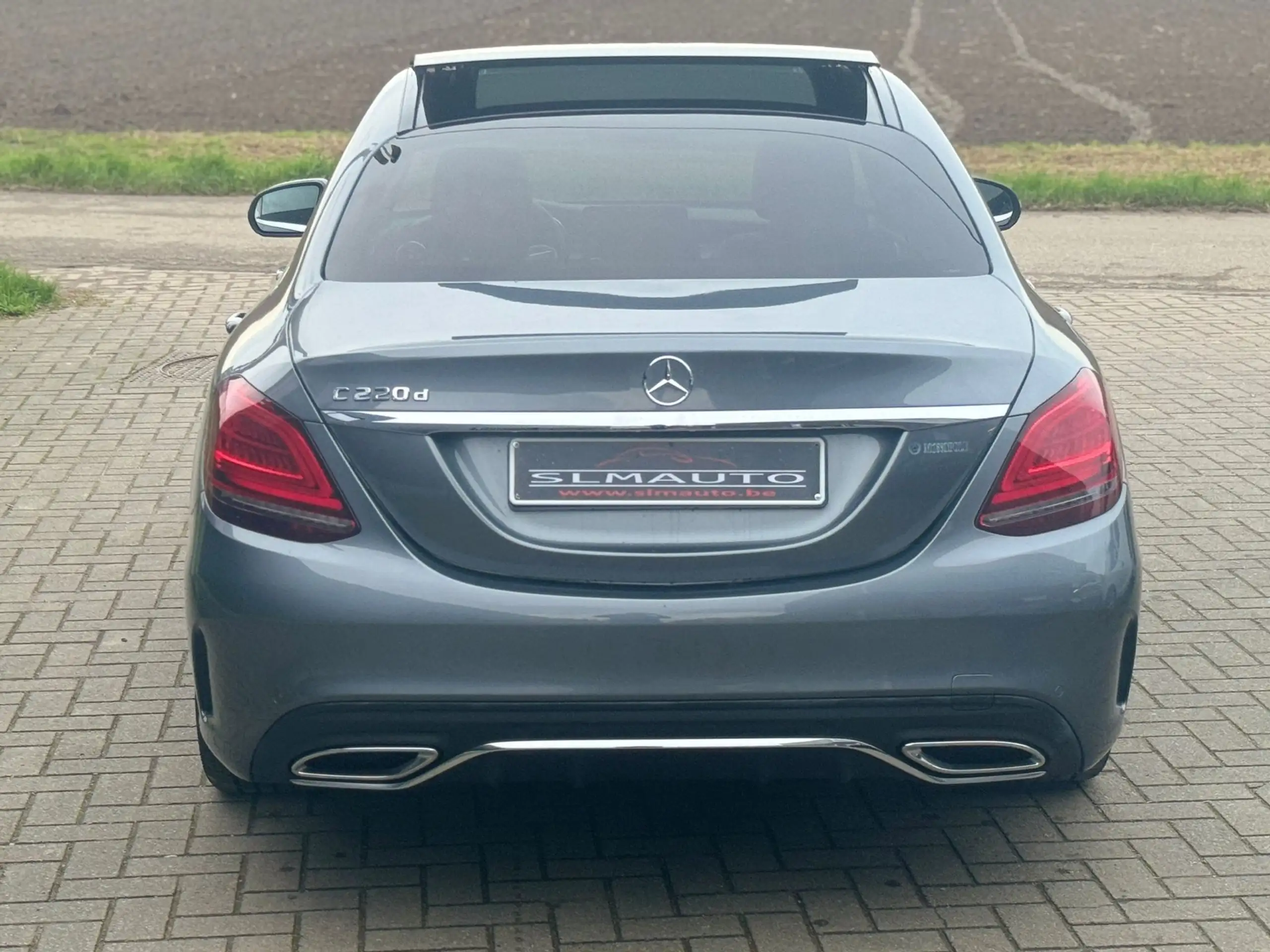 Mercedes-Benz - C 220