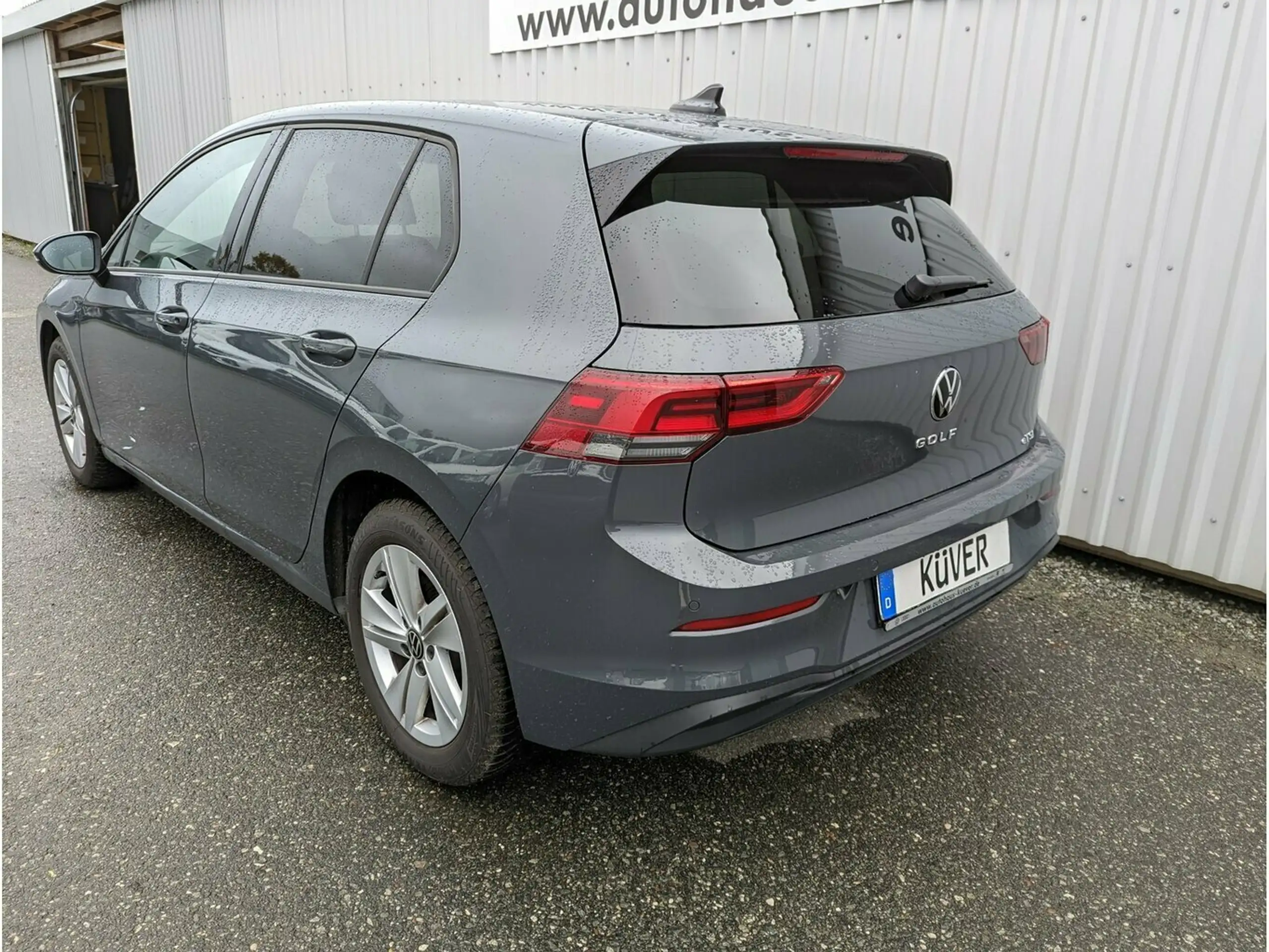 Volkswagen - Golf