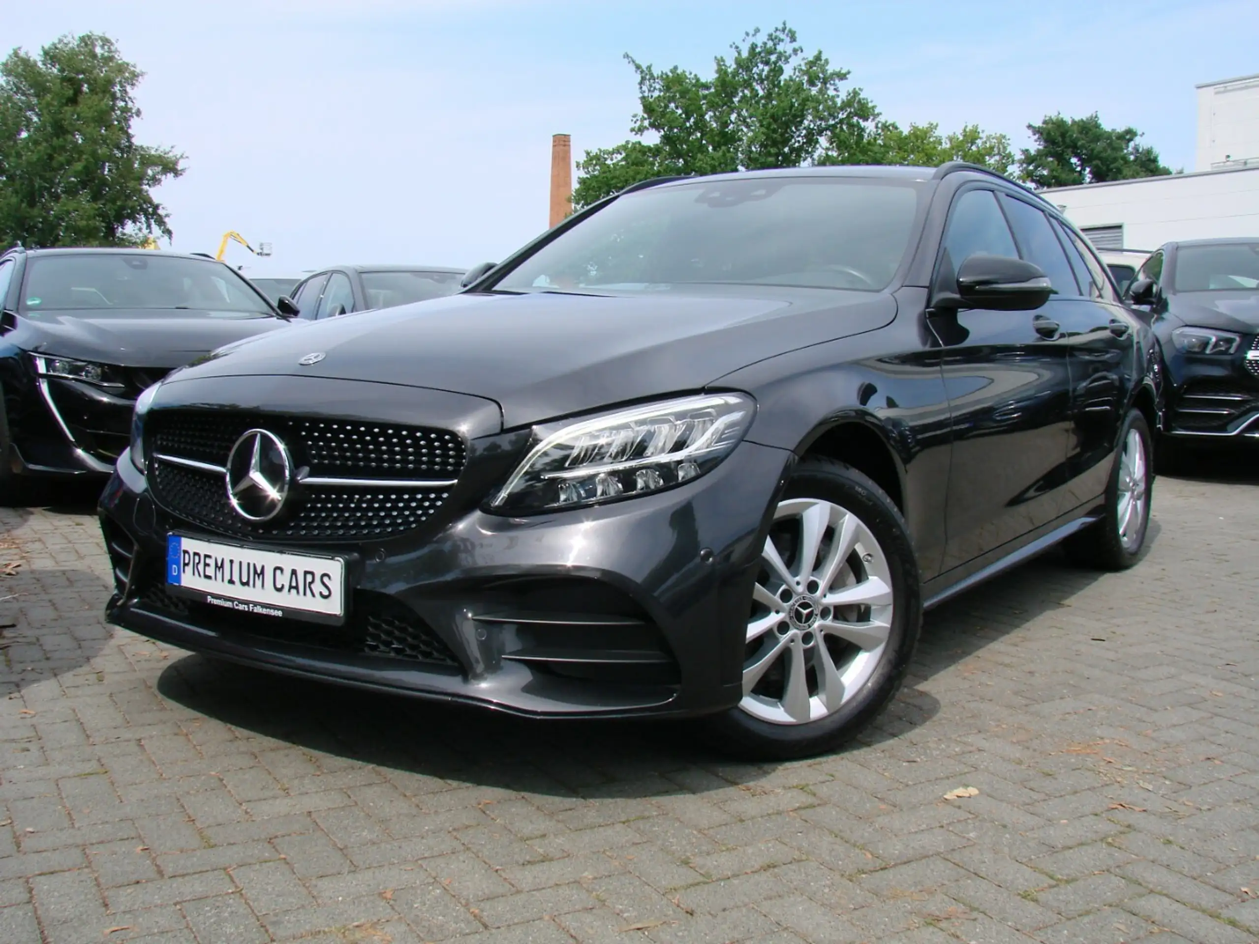 Mercedes-Benz - C 220