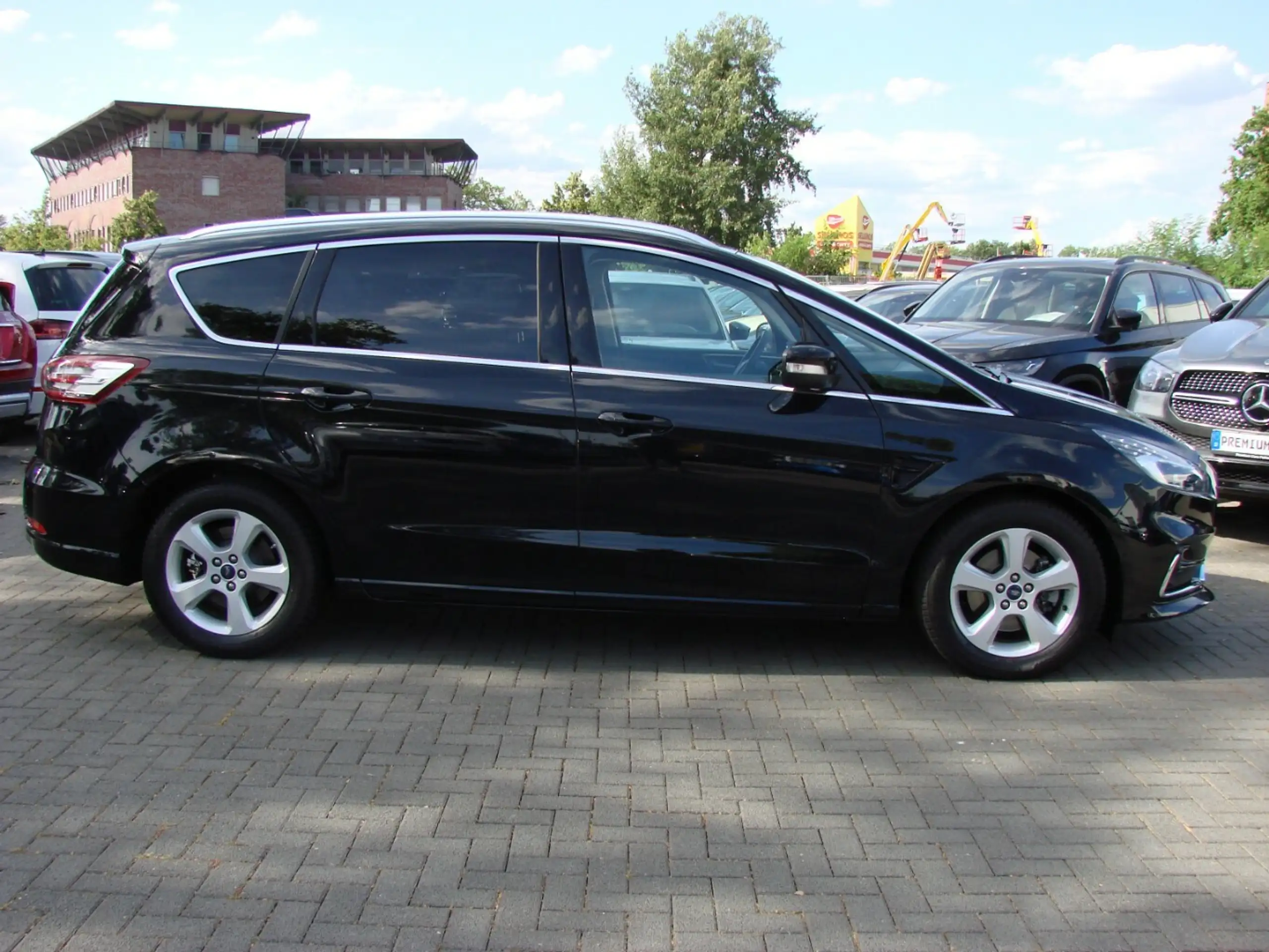 Ford - S-Max