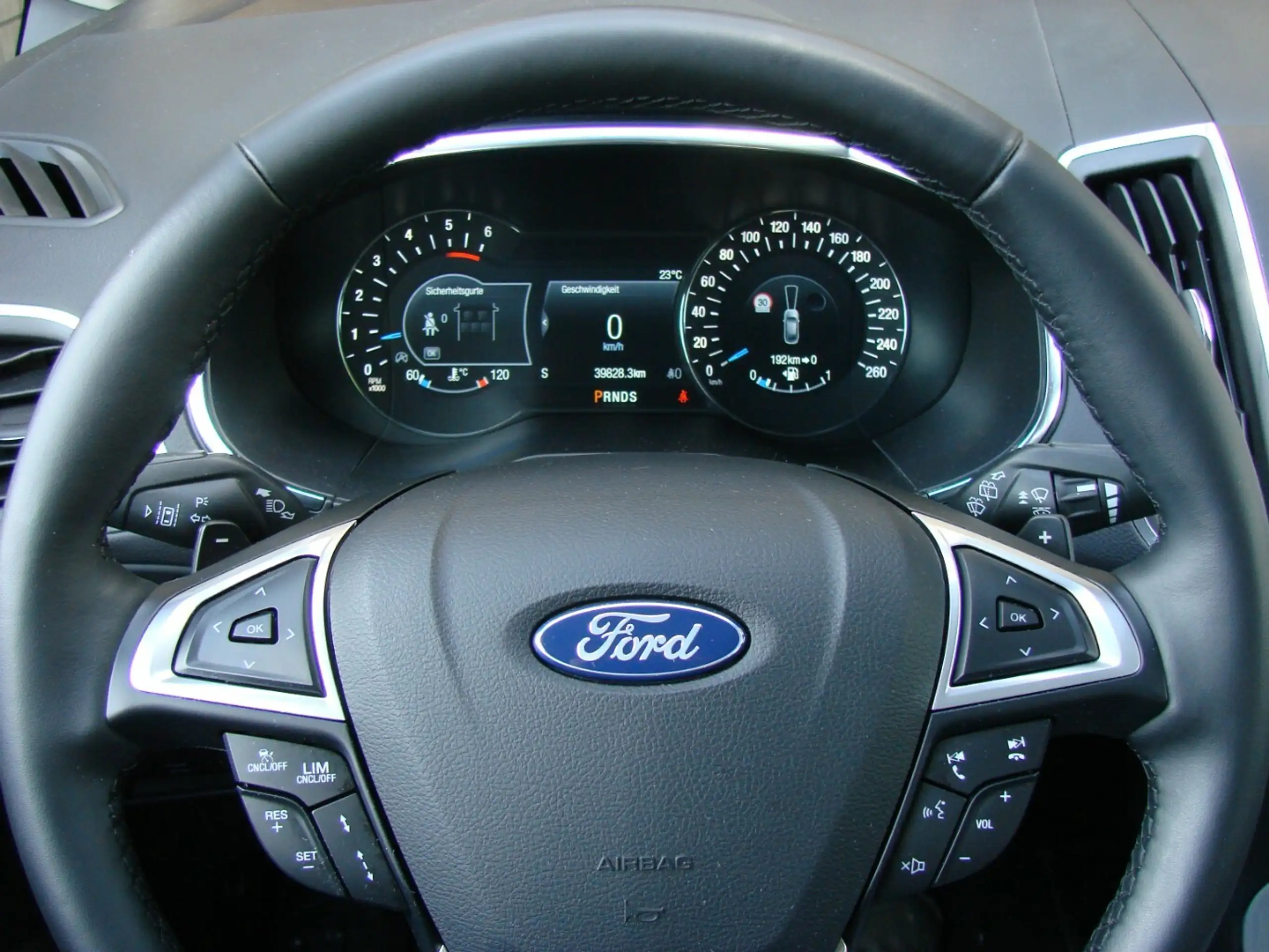 Ford - S-Max