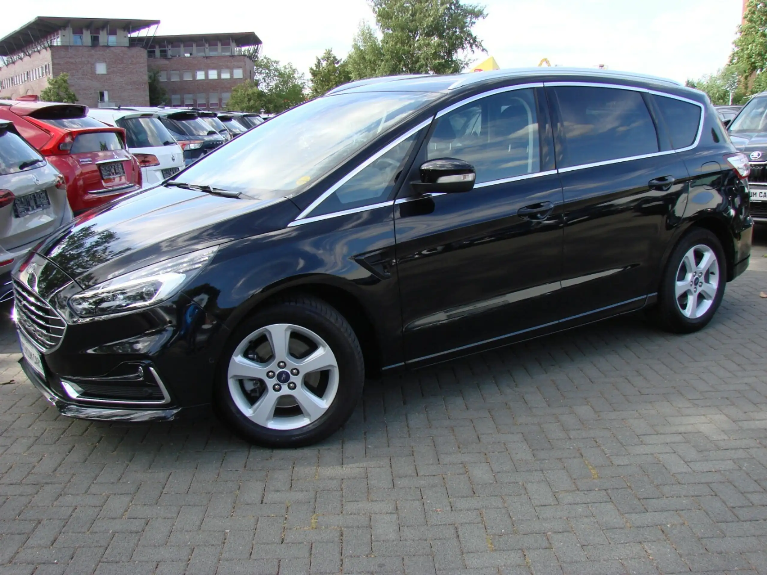 Ford - S-Max