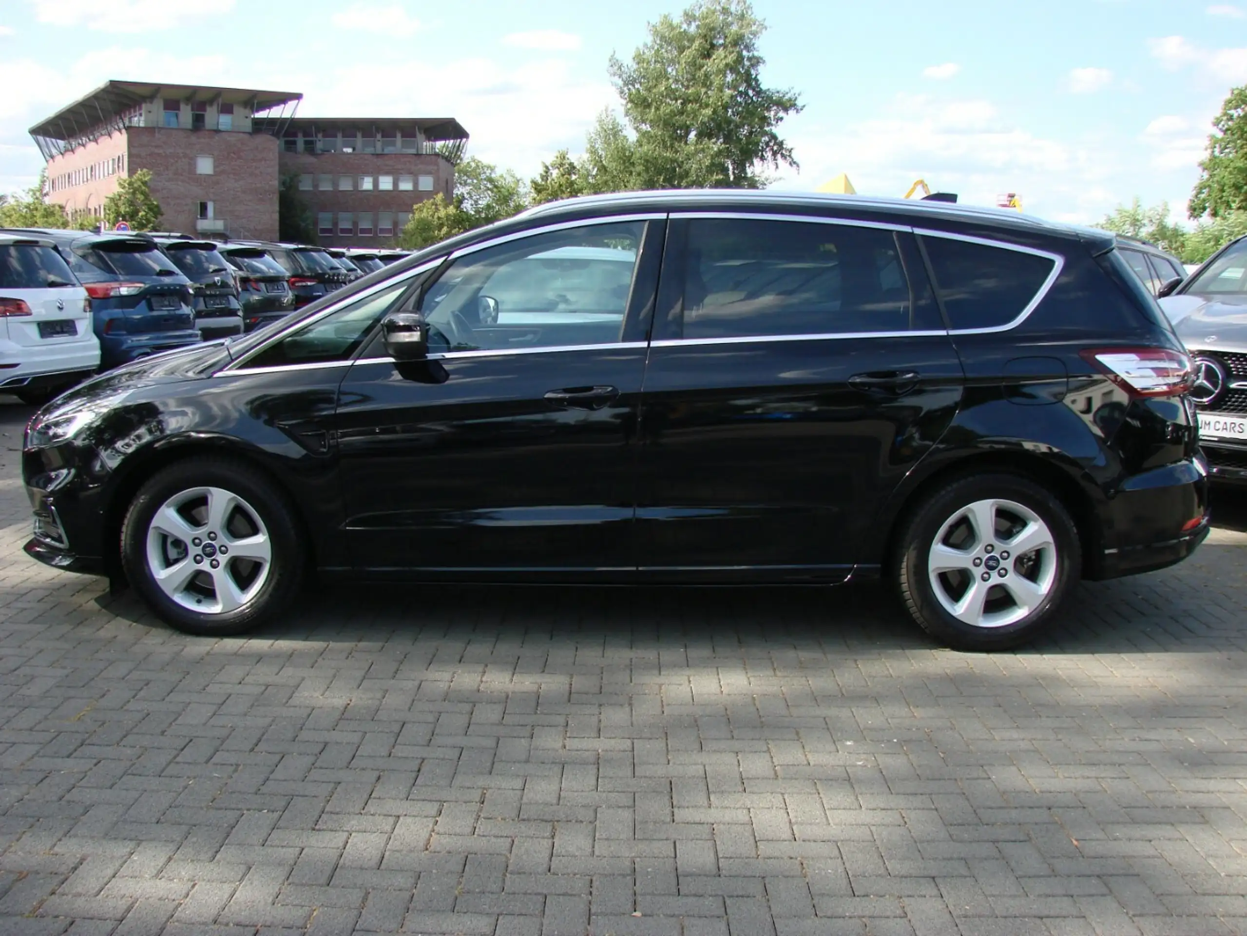 Ford - S-Max