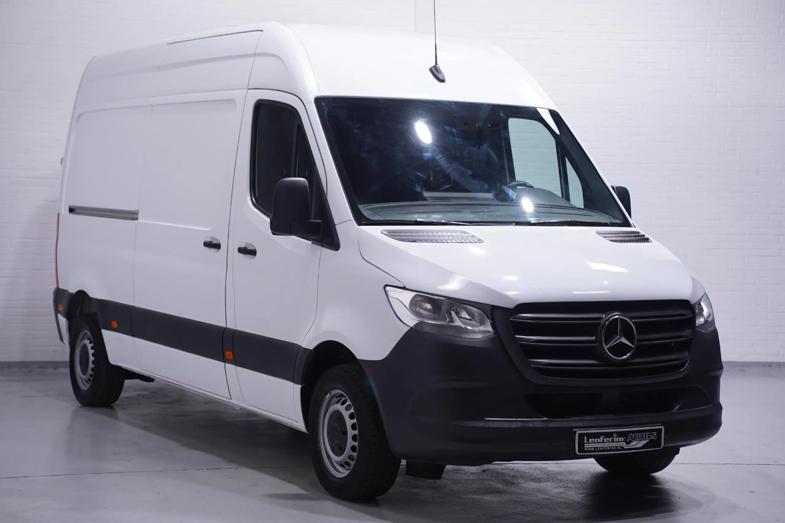 Mercedes-Benz - Sprinter