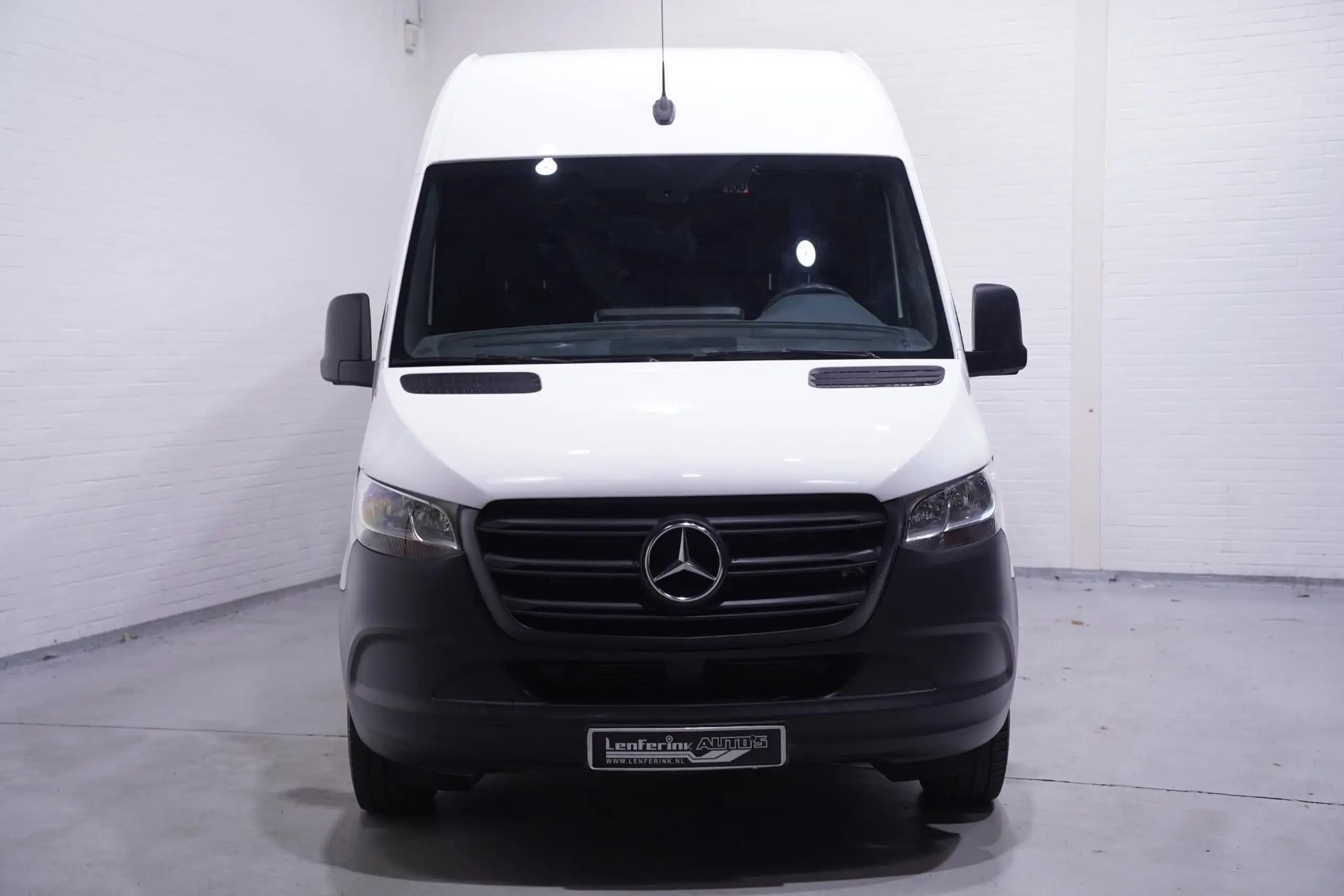 Mercedes-Benz - Sprinter