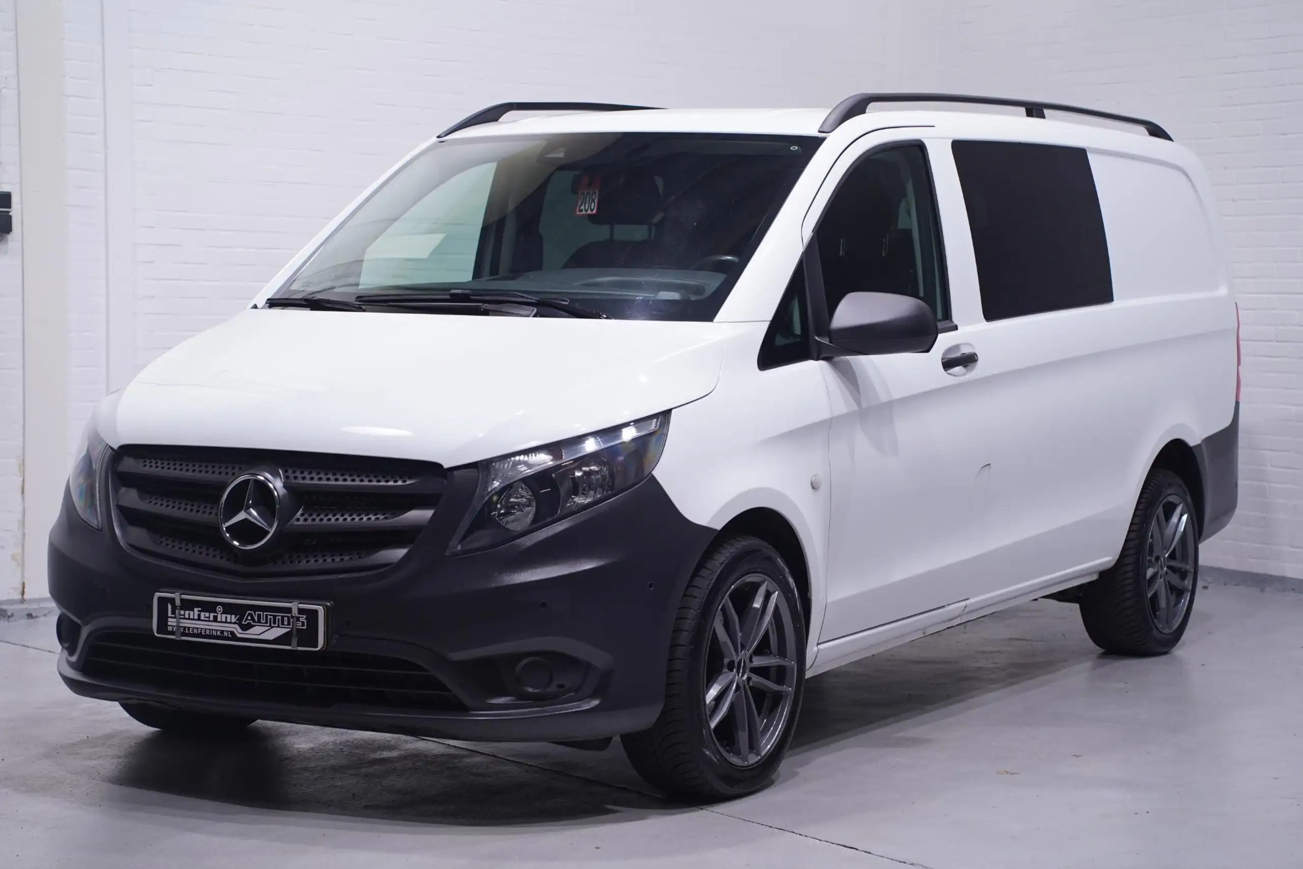 Mercedes-Benz - Vito