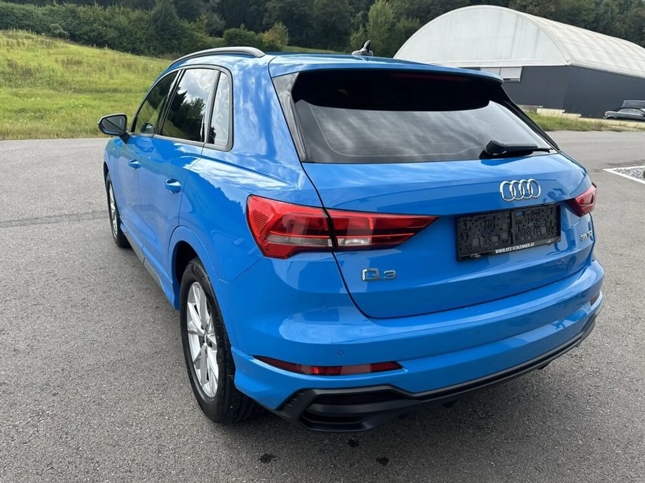 Audi - Q3